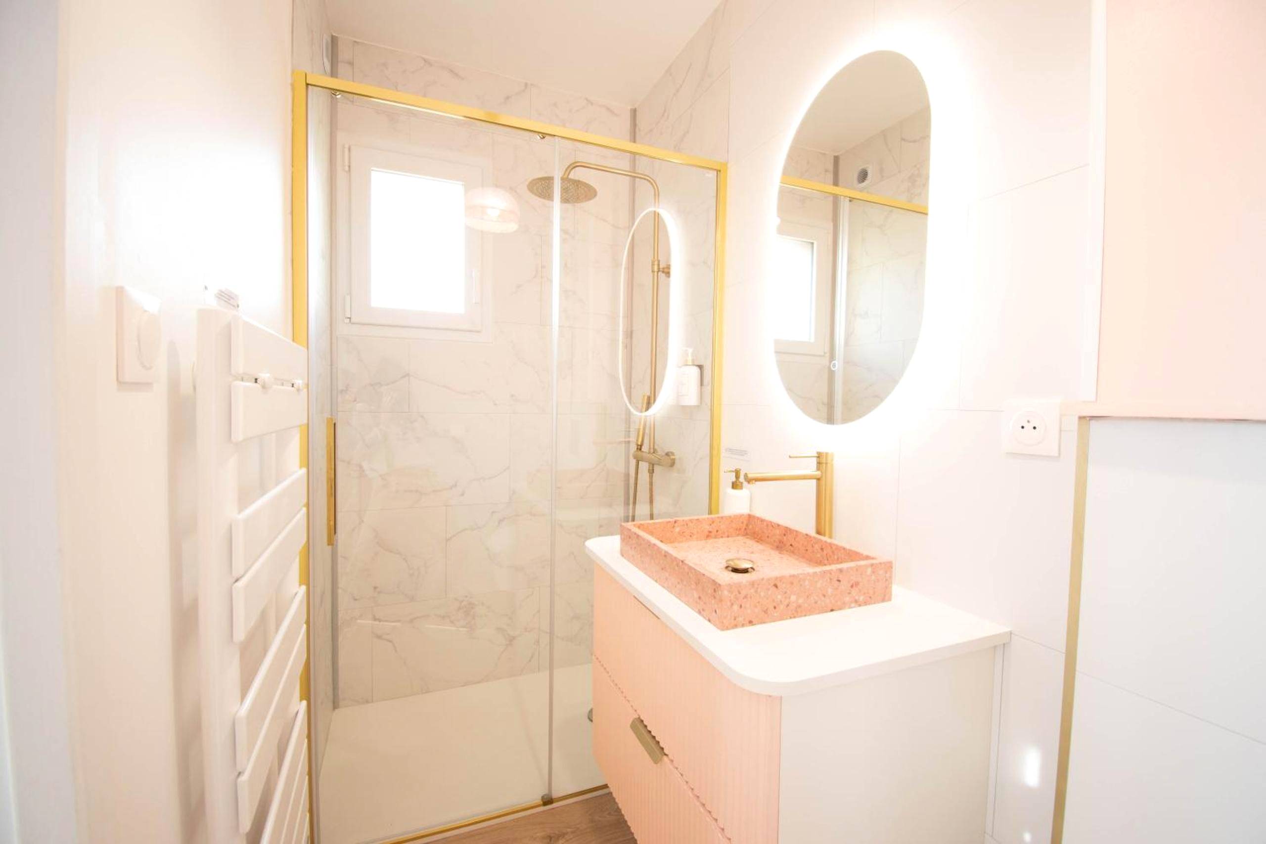 Photo du logement - Studio les 2 fées - Jacuzzi - Brocéliande