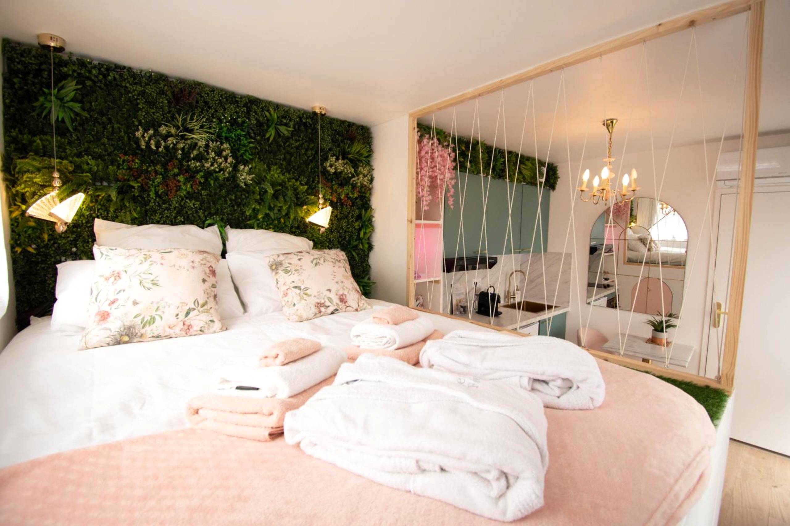 Vue du logement - Studio les 2 fées - Jacuzzi - Brocéliande