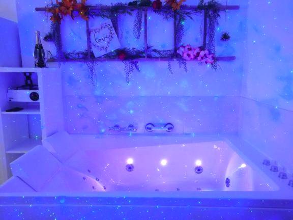 Photo du logement - Le 2005 Double BALNEO, Lit QUEEN SIZE, soirée romantique - Grenoble