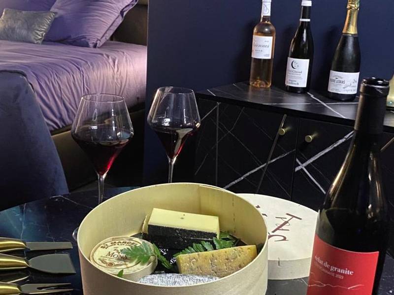 Photo du logement - 21 lunes - séjour magique & jeu immersif pour deux