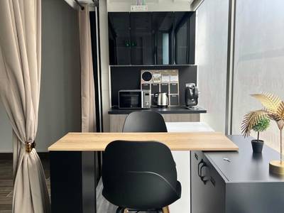 Coin repas et kitchenette équipée - LE 46 : Superbe appartement jacuzzi