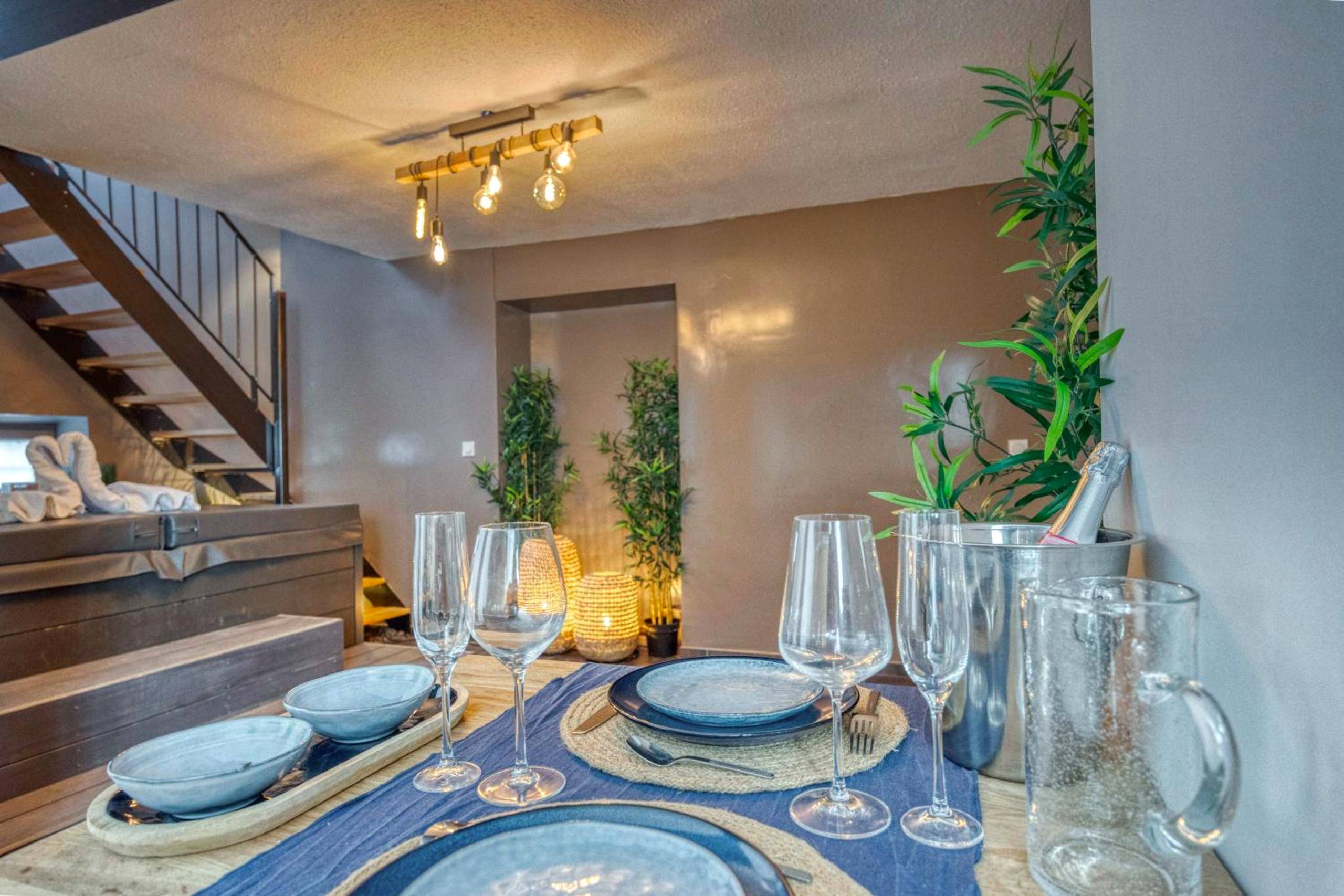 Photo du logement - 50 Nuances d'Amour - Jacuzzi / Massage / Cinéma