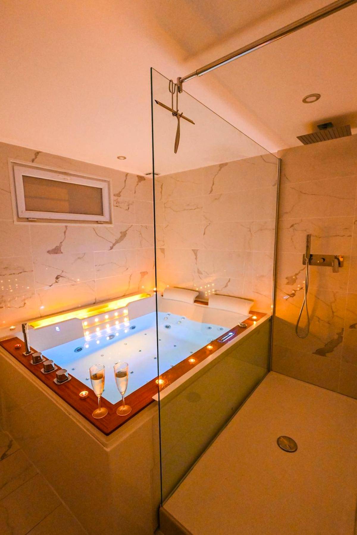 Photo du logement - Le 7ème ciel - Bain à bulles