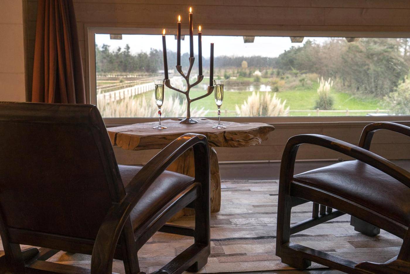 Vue principale - Love Room Saint - Gilles - Abri Cosy - Suite Romantique en Camargue