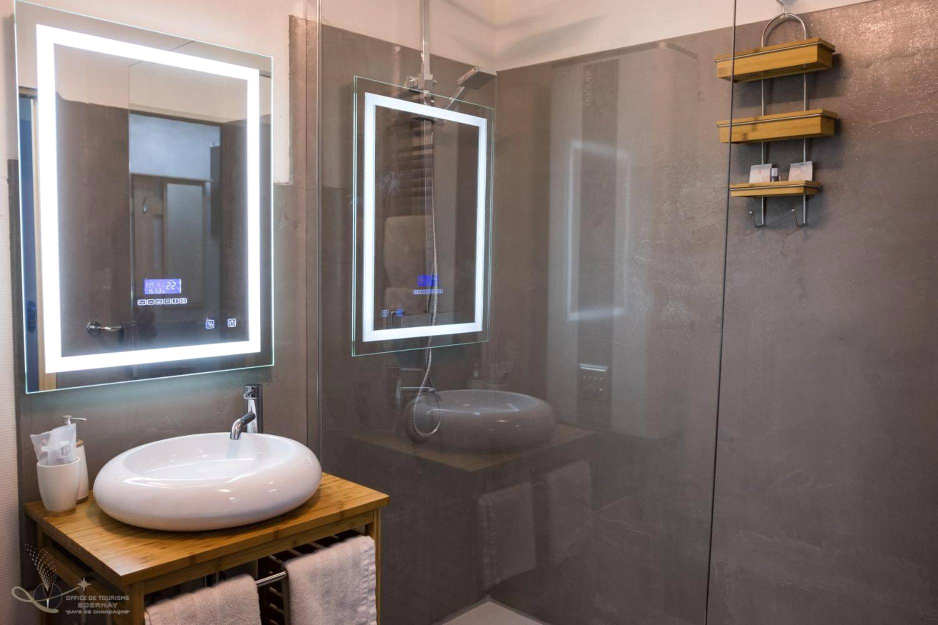 Vasque design et miroir LED rétroéclairé - ADsweet