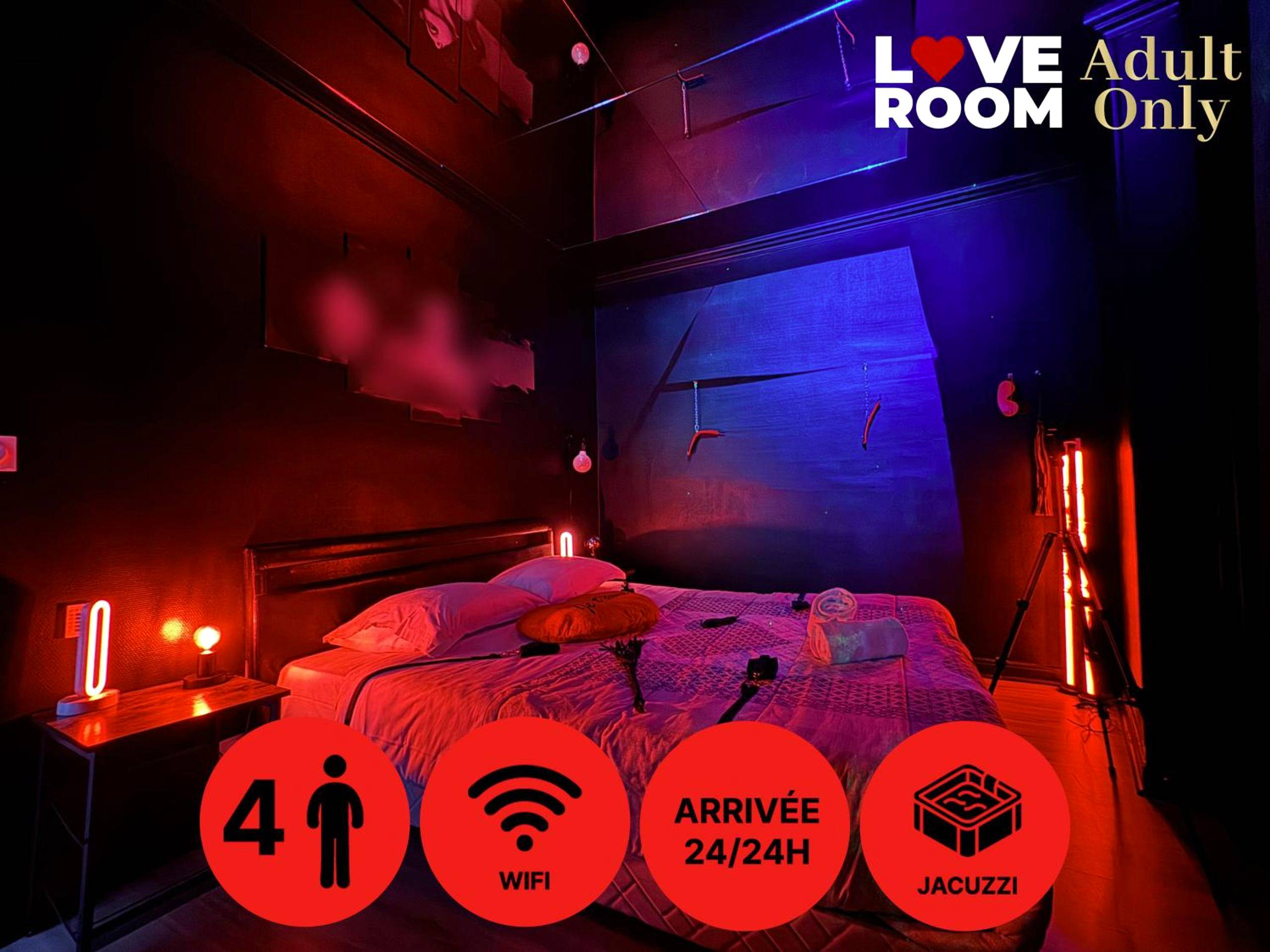 Chambre thématique avec éclairage néon rouge - Love Room Chamalières - LOVE ROOM Adulte Only