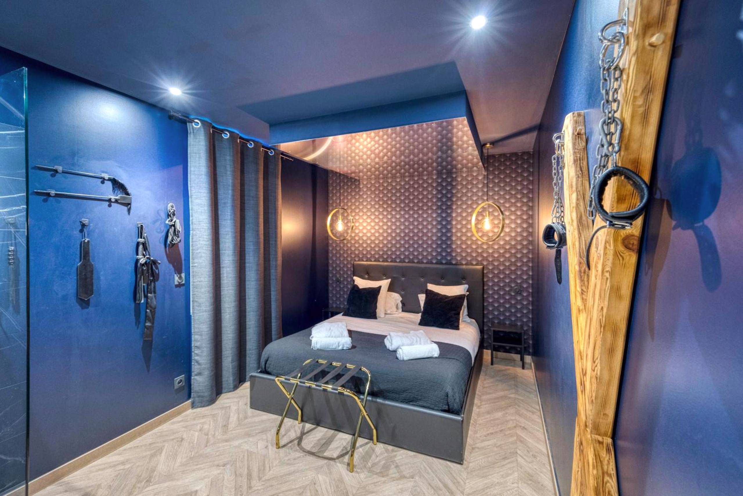 Photo du logement - Love Room L'Aixtase - Oasis Romantique à Aix - les - Bains