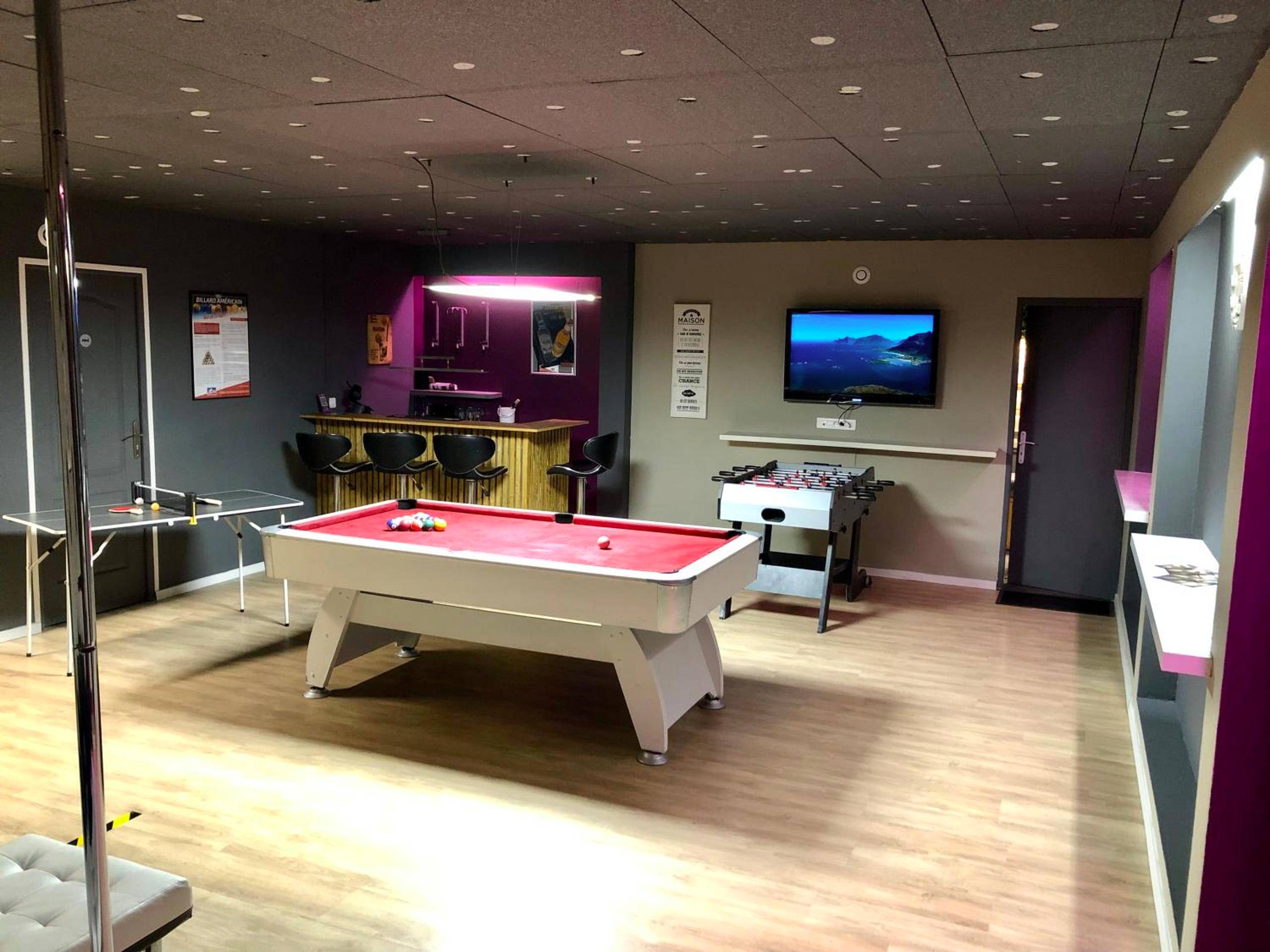 Photo du logement - L'alcôve du 510 - Spa - chambre romantique - sauna - salle de jeux