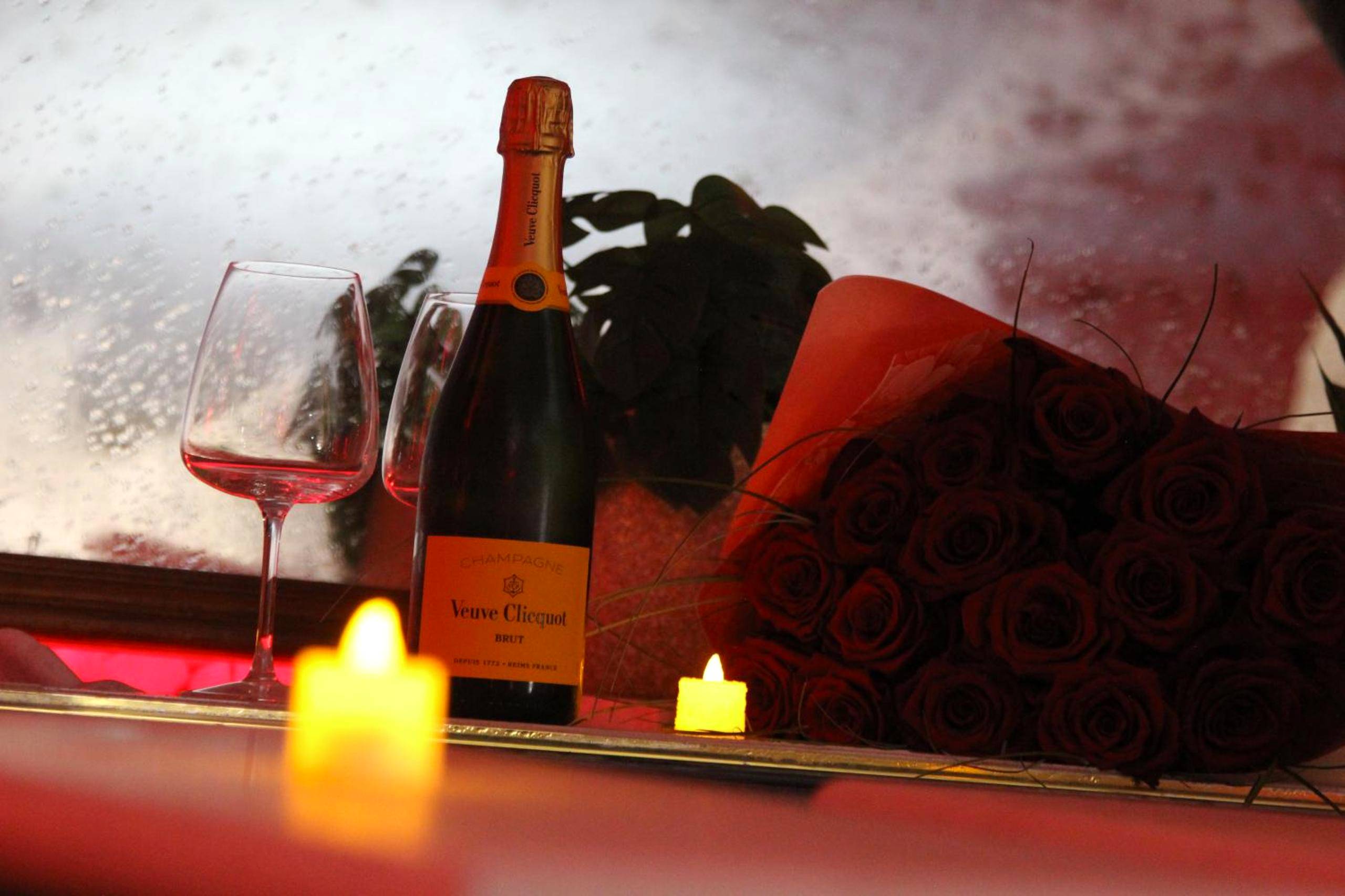 Photo du logement - L alcove des Sens Love Room Jacuzzi sauna - Tours