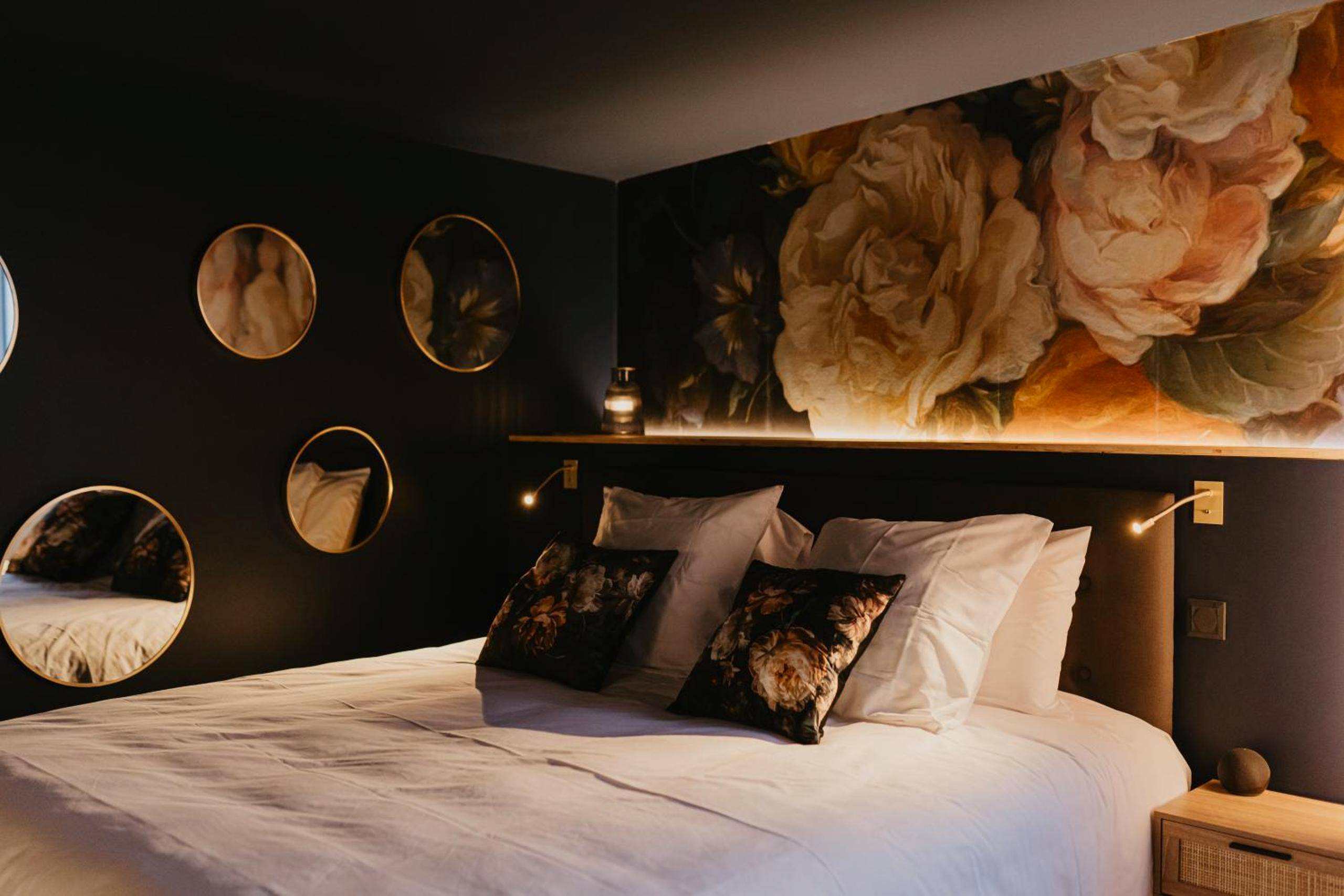 Photo du logement - L'alcôve Clisson - Love room - Gîte Romantique - SPA - Clisson