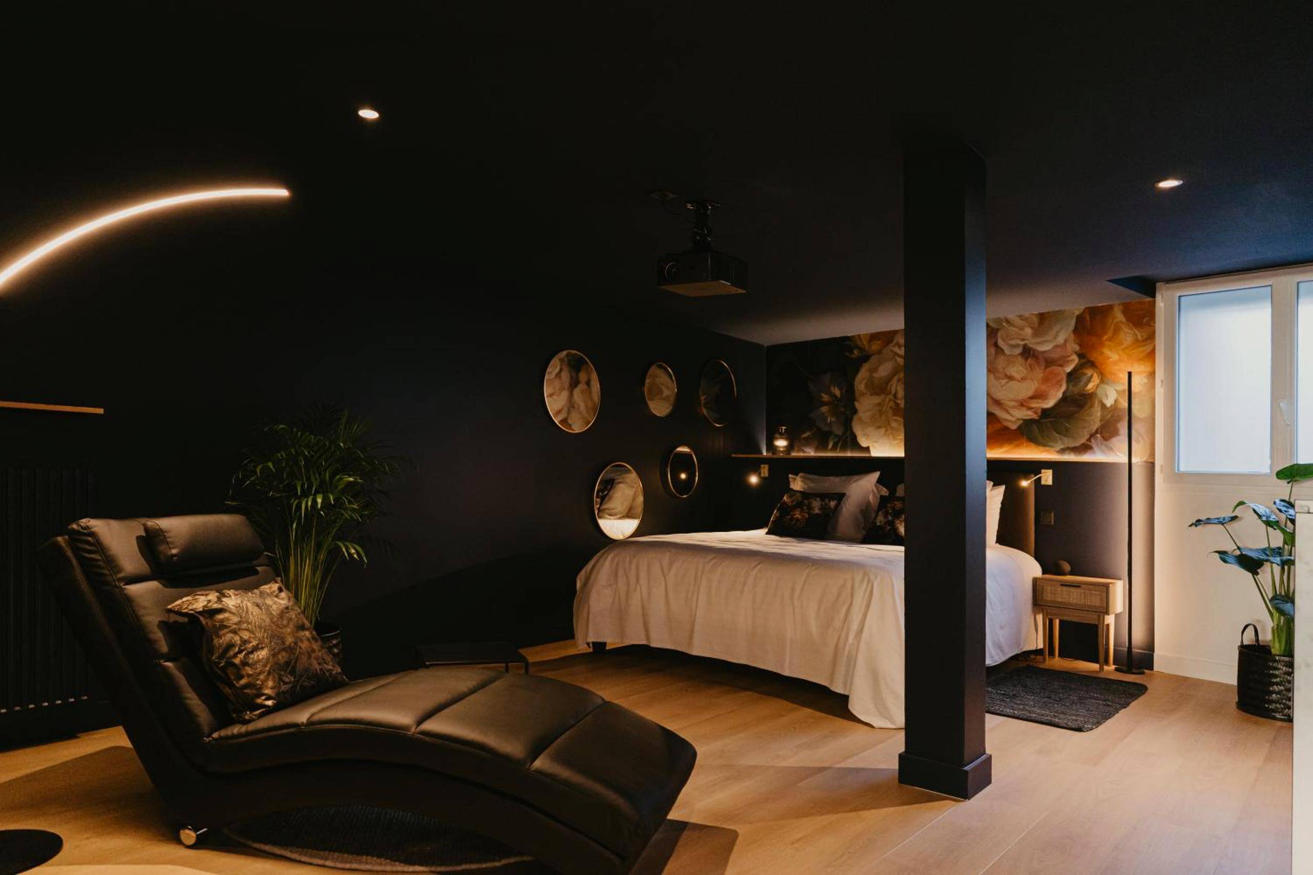 Photo du logement - L'alcôve Clisson - Love room - Gîte Romantique - SPA