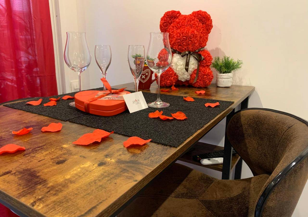 Photo du logement - Amour Azur Appartement pour 2 avec jacuzzi et terrasse à 2 minutes de la mer