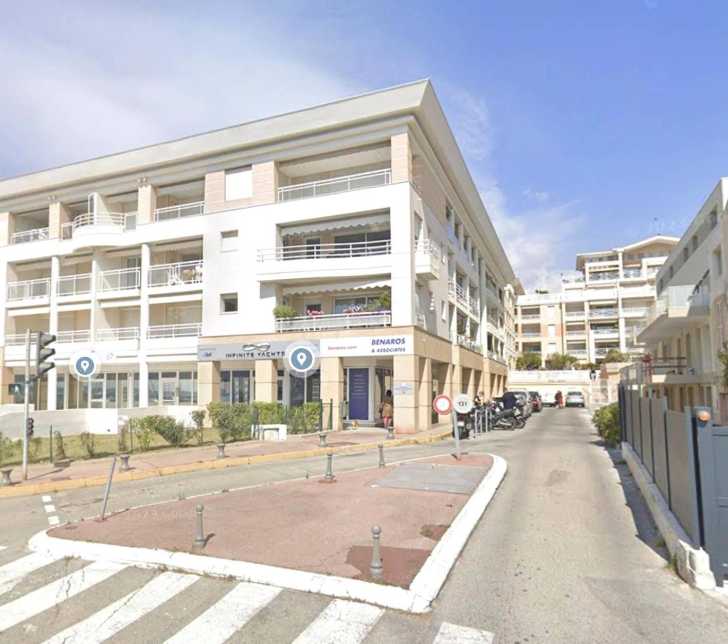 Photo du logement - Amour Azur Appartement pour 2 avec jacuzzi et terrasse à 2 minutes de la mer - Vallauris