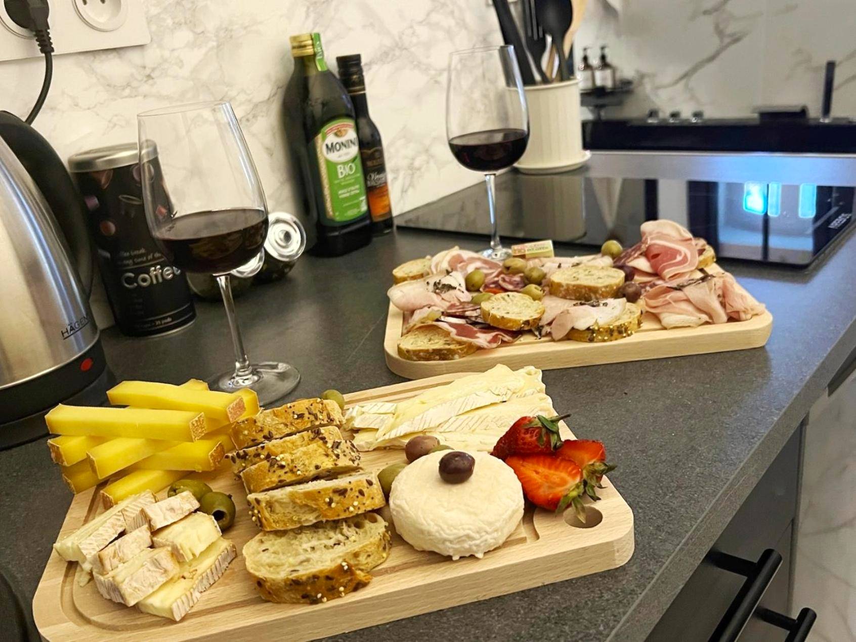 Photo du logement - Amour Sauvage - Love Room****, Centre - Historique - Avignon