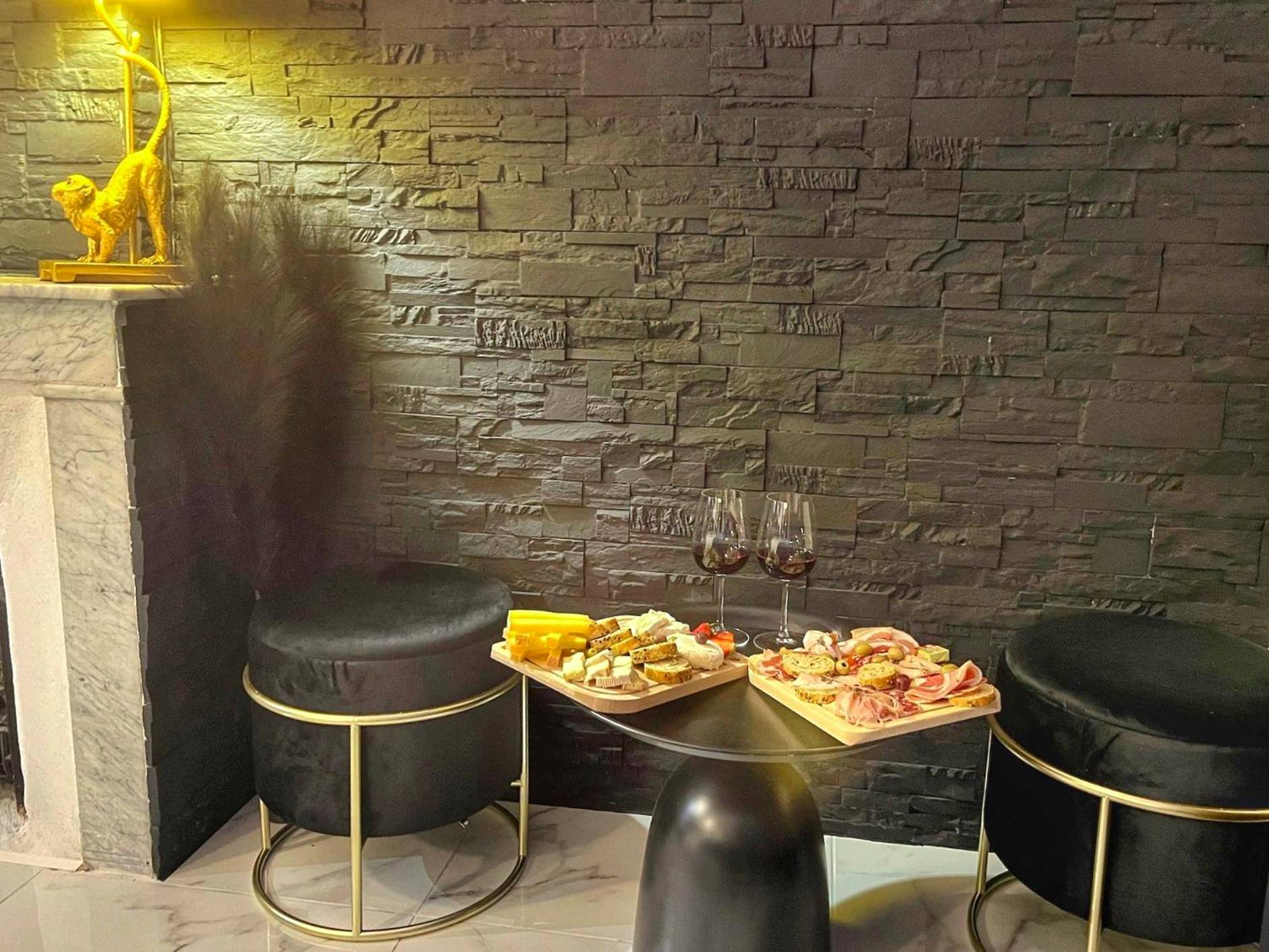 Photo du logement - Amour Sauvage - Love Room****, Centre - Historique