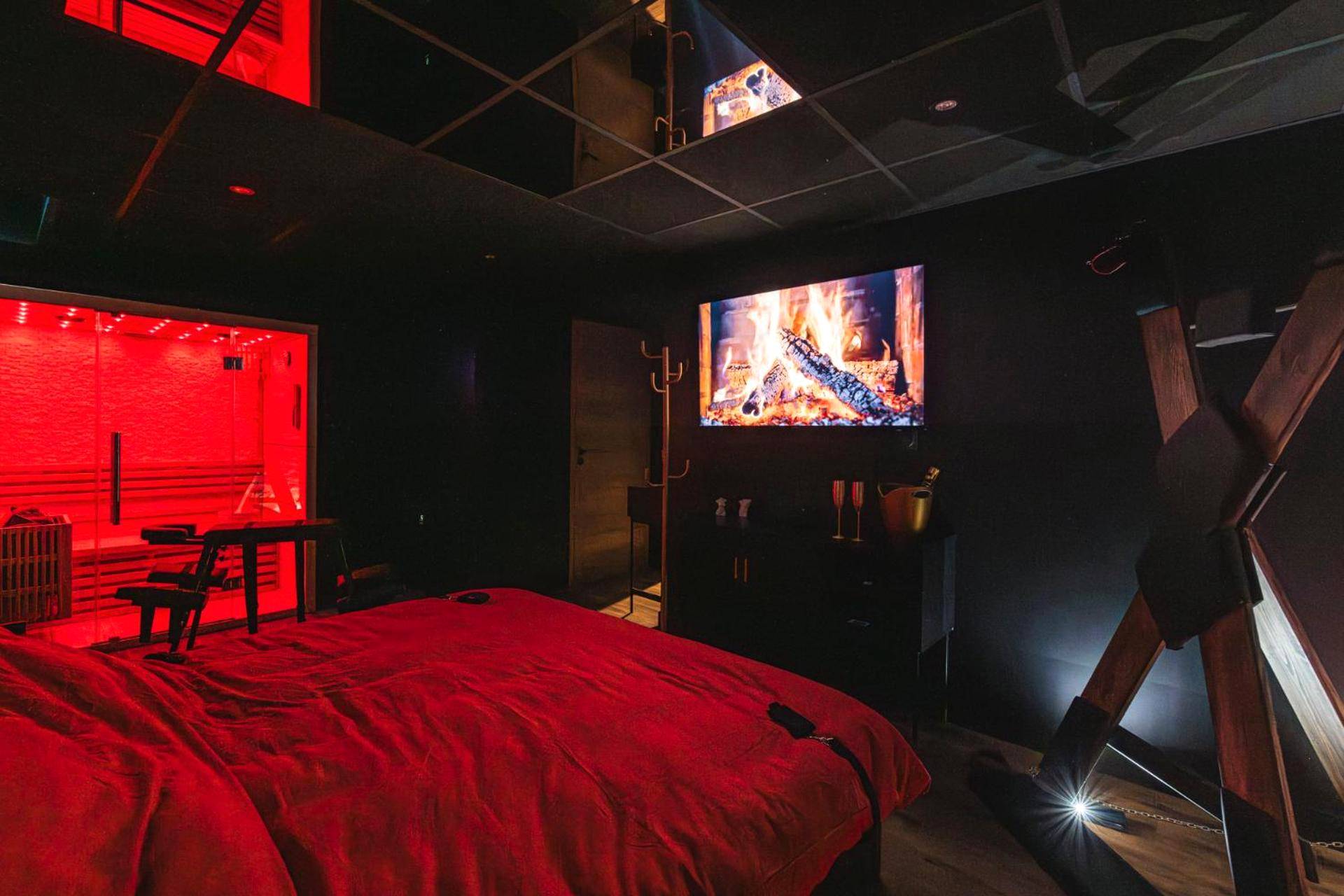 Suite romantique avec sauna et miroir au plafond - Amsterdam