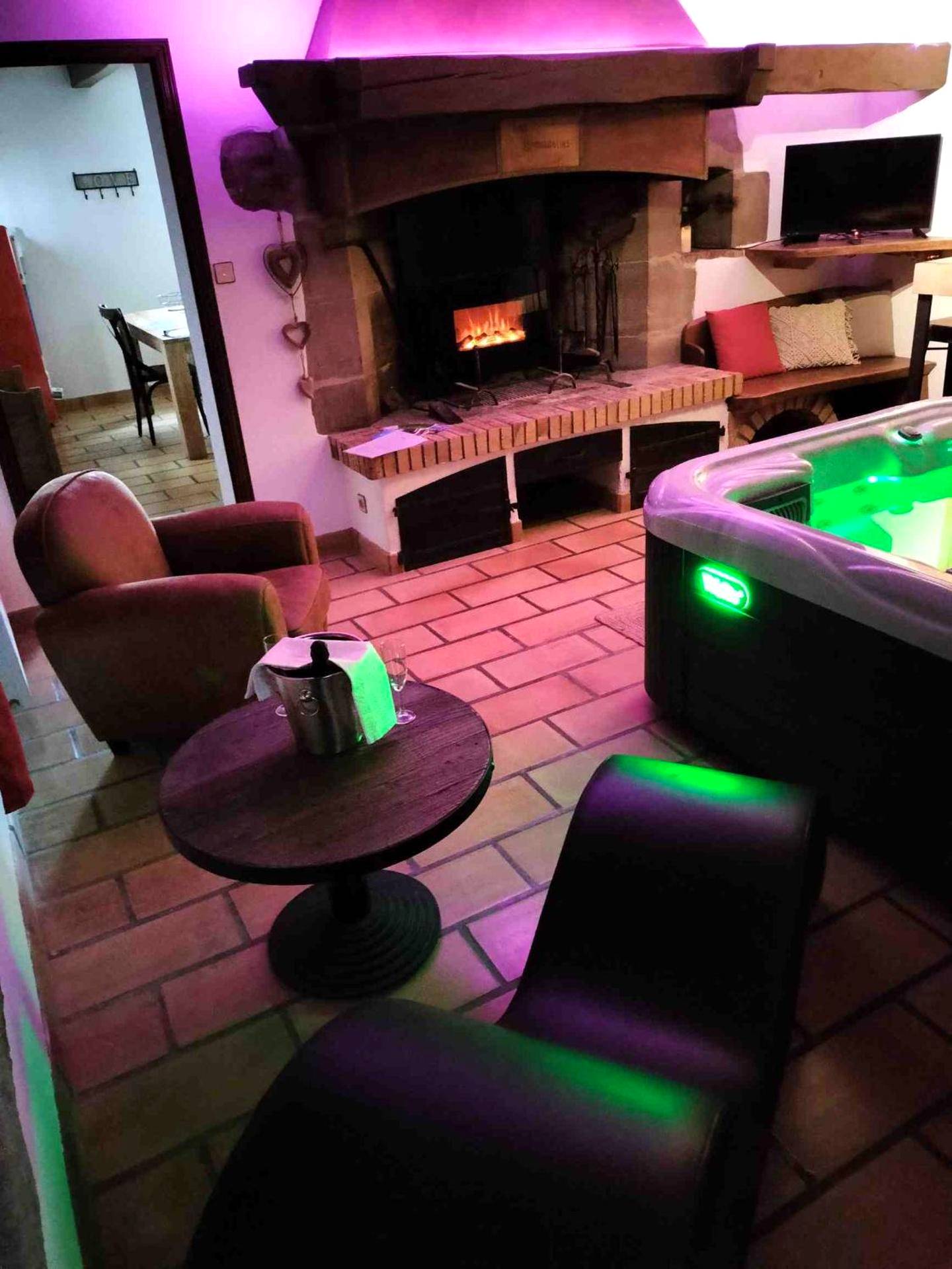 Photo du logement - GITE Chambre SPA Privé DE L'ANCIENNE FERME