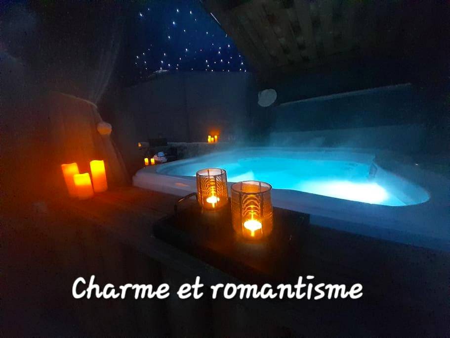 Photo du logement - L'Antre deux Pierres, romantisme, jacuzzi extérieur, plateau dinatoire