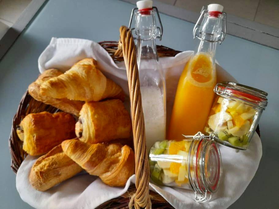 Photo du logement - L'Antre deux Pierres, romantisme, jacuzzi extérieur, plateau dinatoire - Bouyon