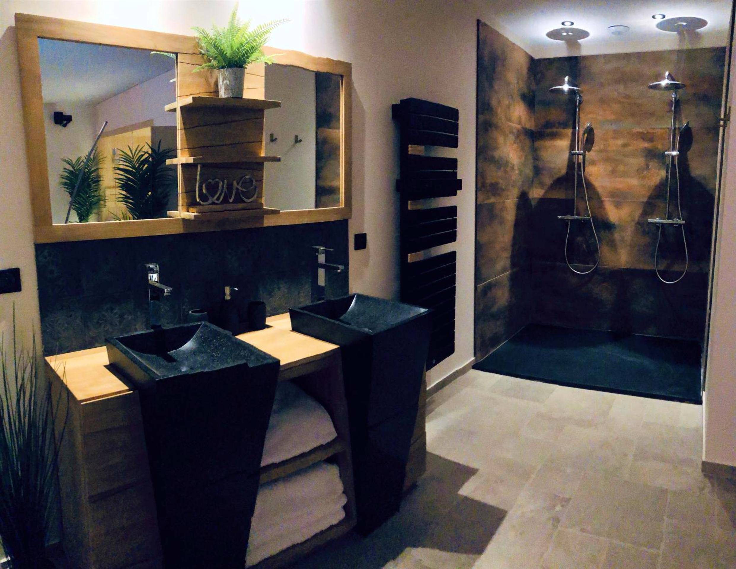 Photo du logement - L'ApothéOse, gîte bien - être avec jacuzzi, sauna, hammam