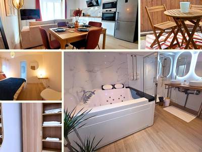 Jacuzzi privatif et double vasque lumineuse - Love Room Roanne - ArtGold * Logement Haut de gamme Spa