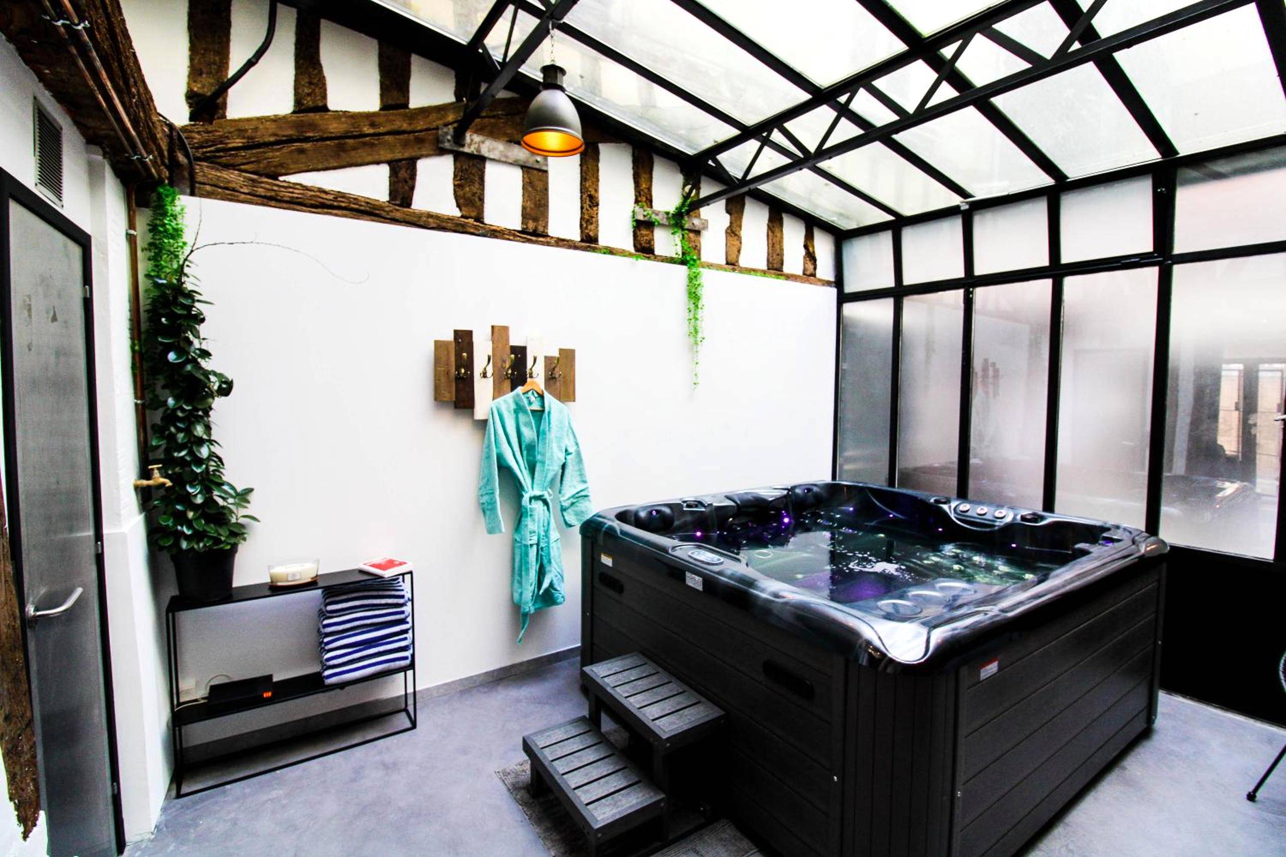 Photo du logement - L'Atelier 1742 - Atypique jacuzzi Rouen Centre - Rouen