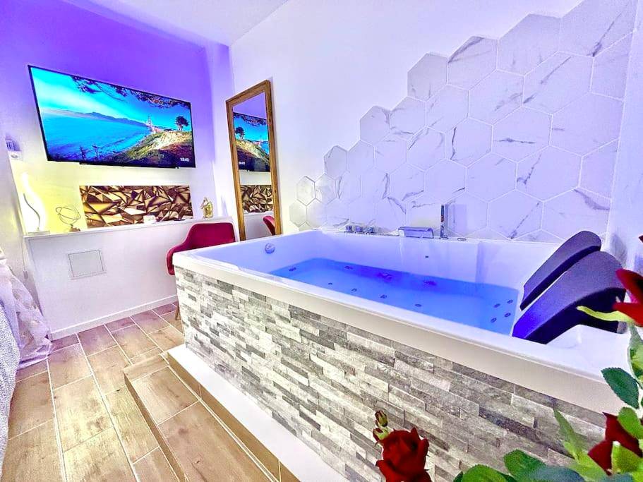 Photo du logement - L’atelier des rêves, jacuzzi - Sens