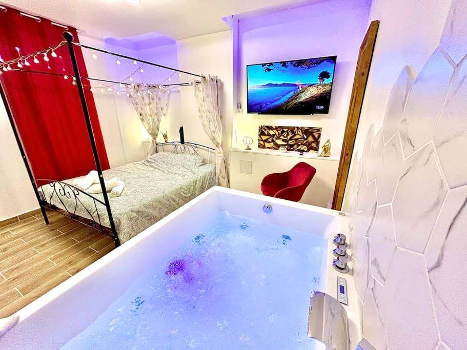 Photo du logement - L’atelier des rêves, jacuzzi - Sens