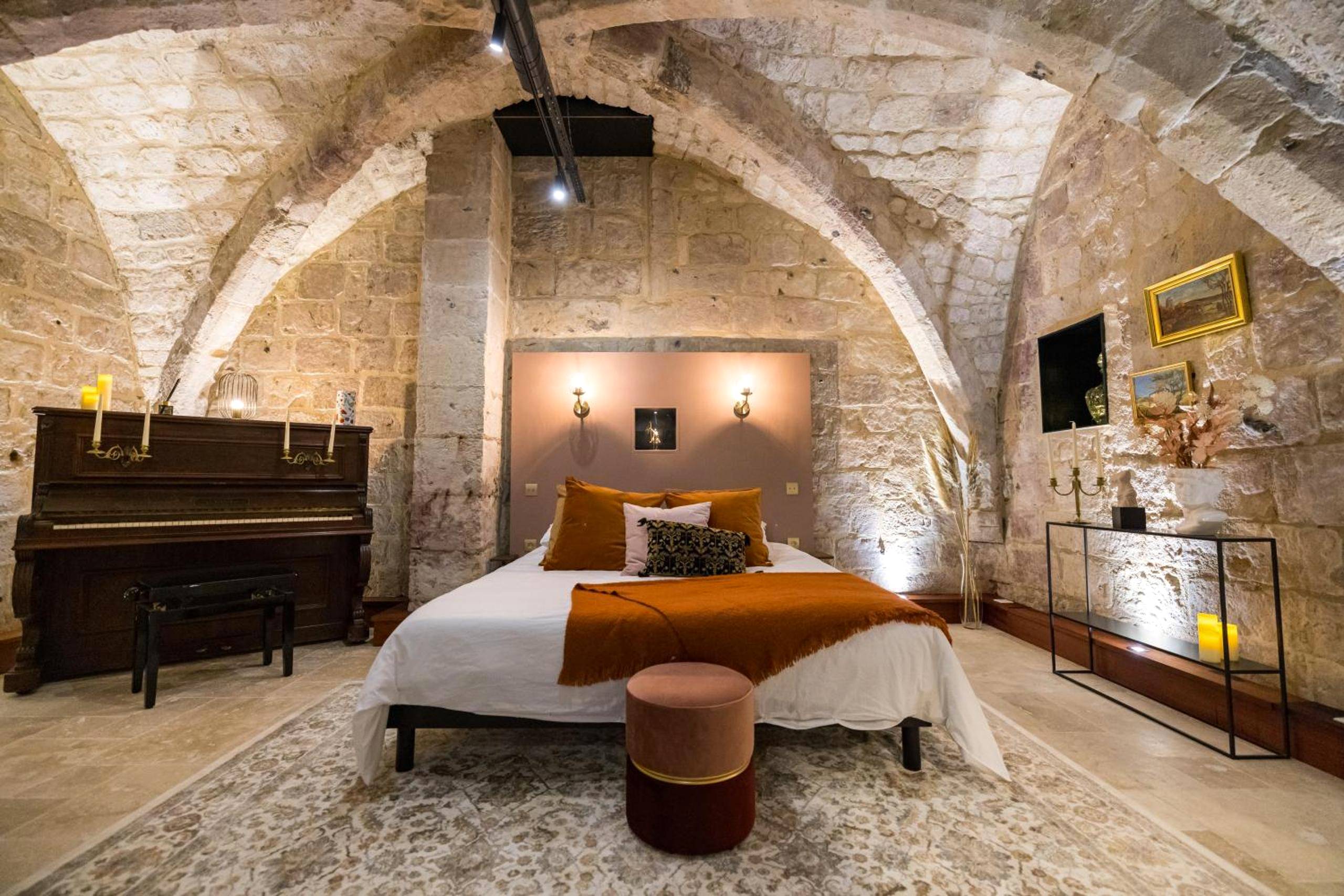 Photo du logement - L'Autel La Crypte Mystérieuse de Rouen - sauna & balnéo - Rouen