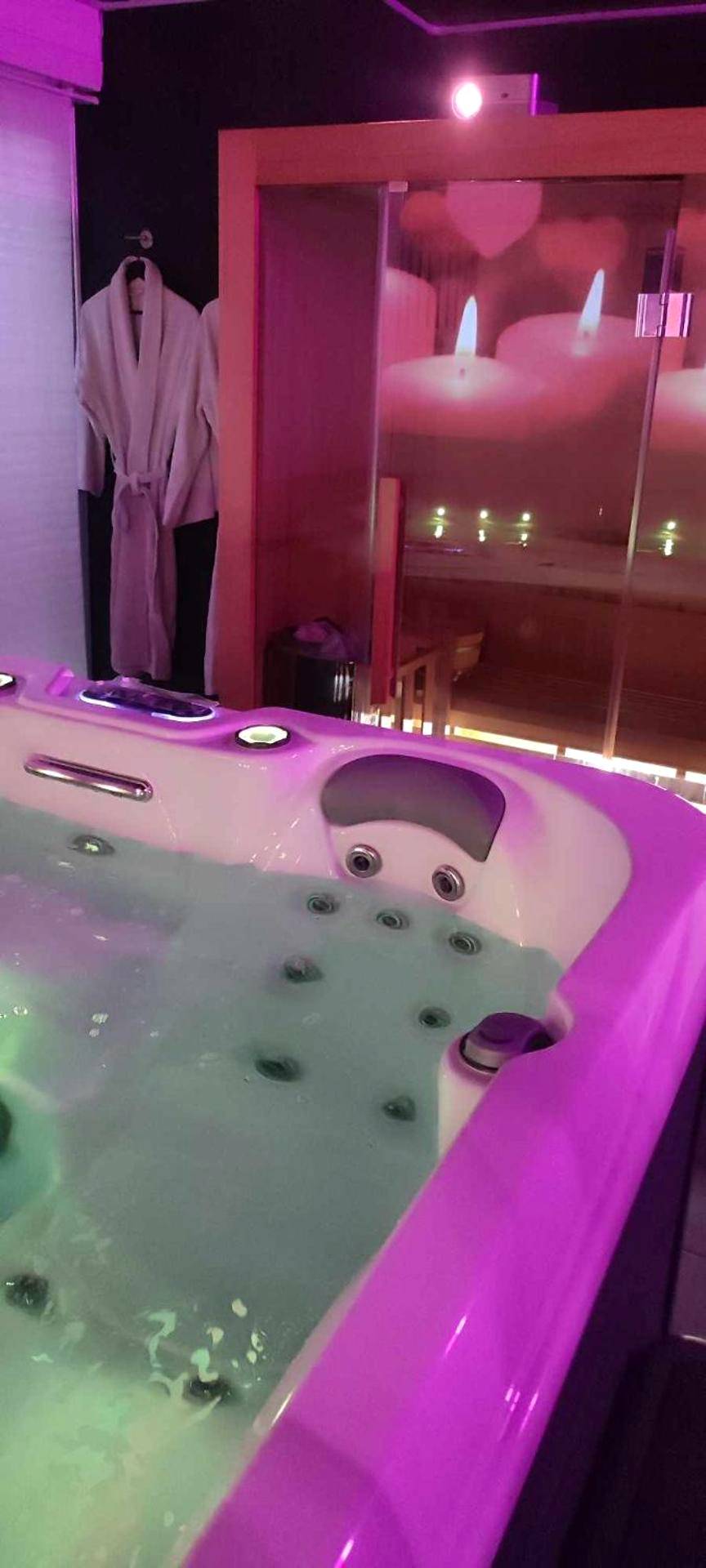 Vue principale - Love Room Barlin - AVEC TOI suite spa La Glamour