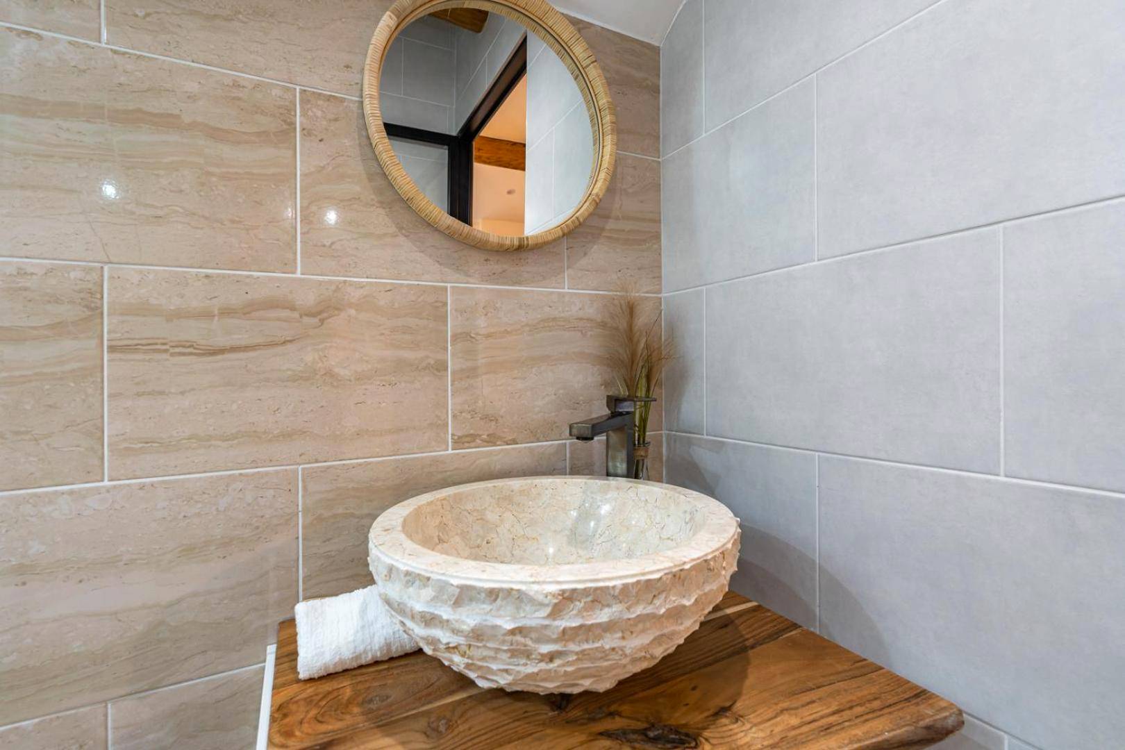 Photo du logement - BALI ROOM / Magnifique studio évasion JACCUZI - Montgeron