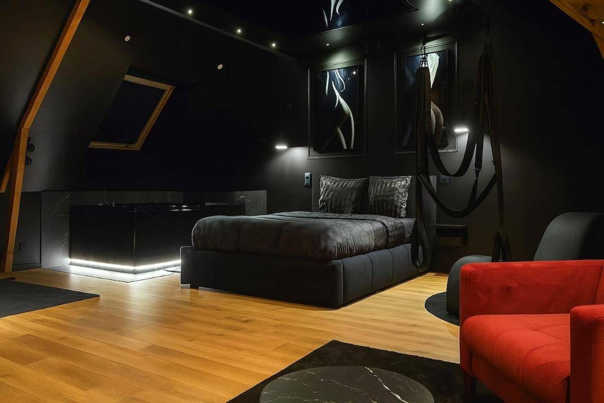 Photo du logement - Love Room - Balnéo - Parking privé