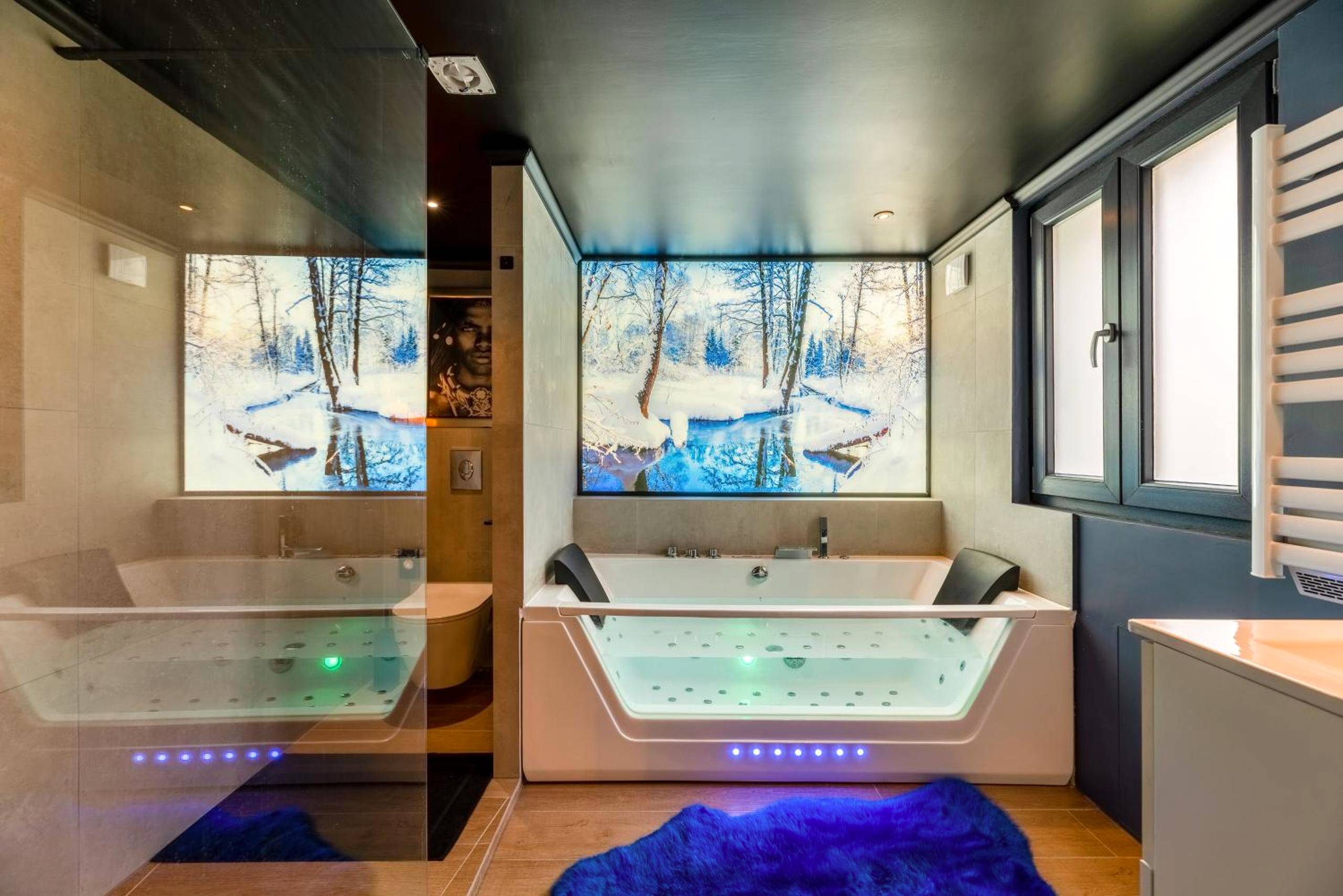 Baignoire balnéo avec luminothérapie - Balnéo, sauna et de nombreuses surprises