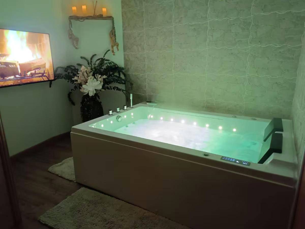 Photo du logement - Love room balnéo sauna Le Havre