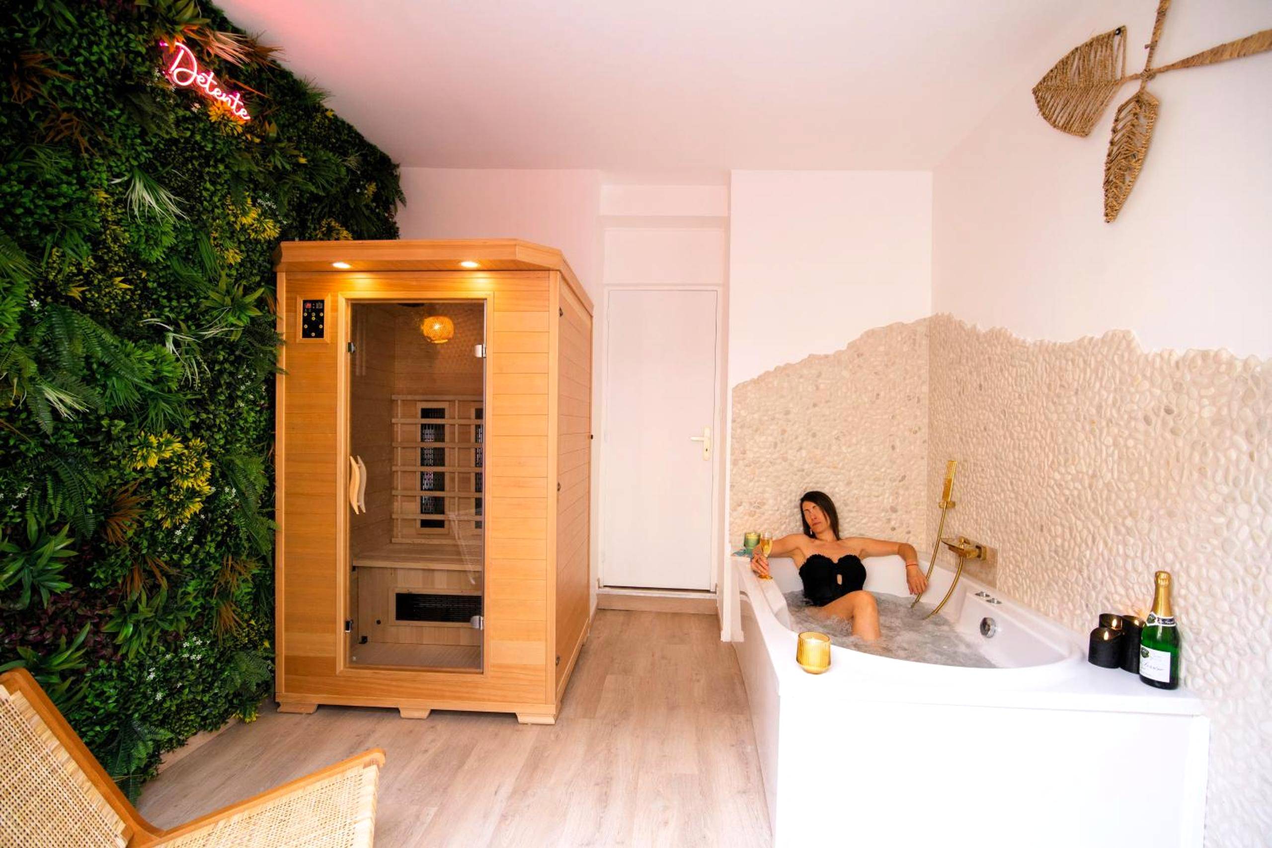 Photo du logement - Tout confort ! Balnéo, Sauna, Cinéma, Climatisation, Parking, WiFi