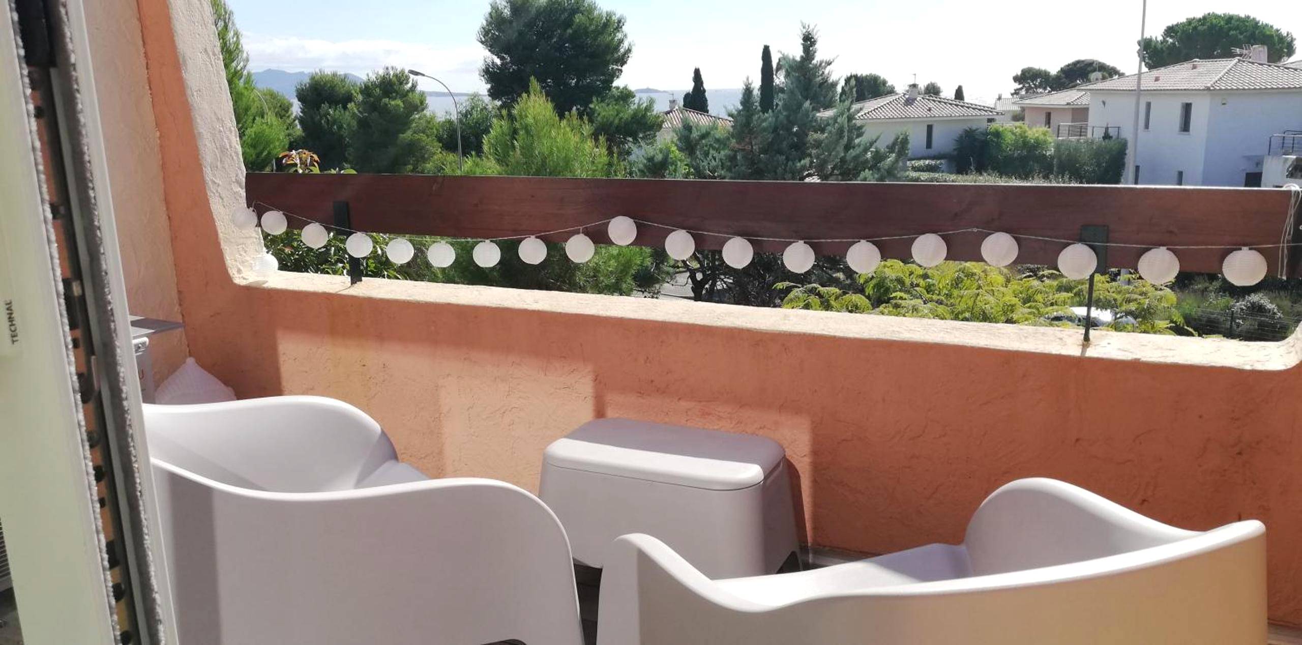 Photo du logement - "The Love Room Bandol" Jacuzzi & Vue Mer - Bandol