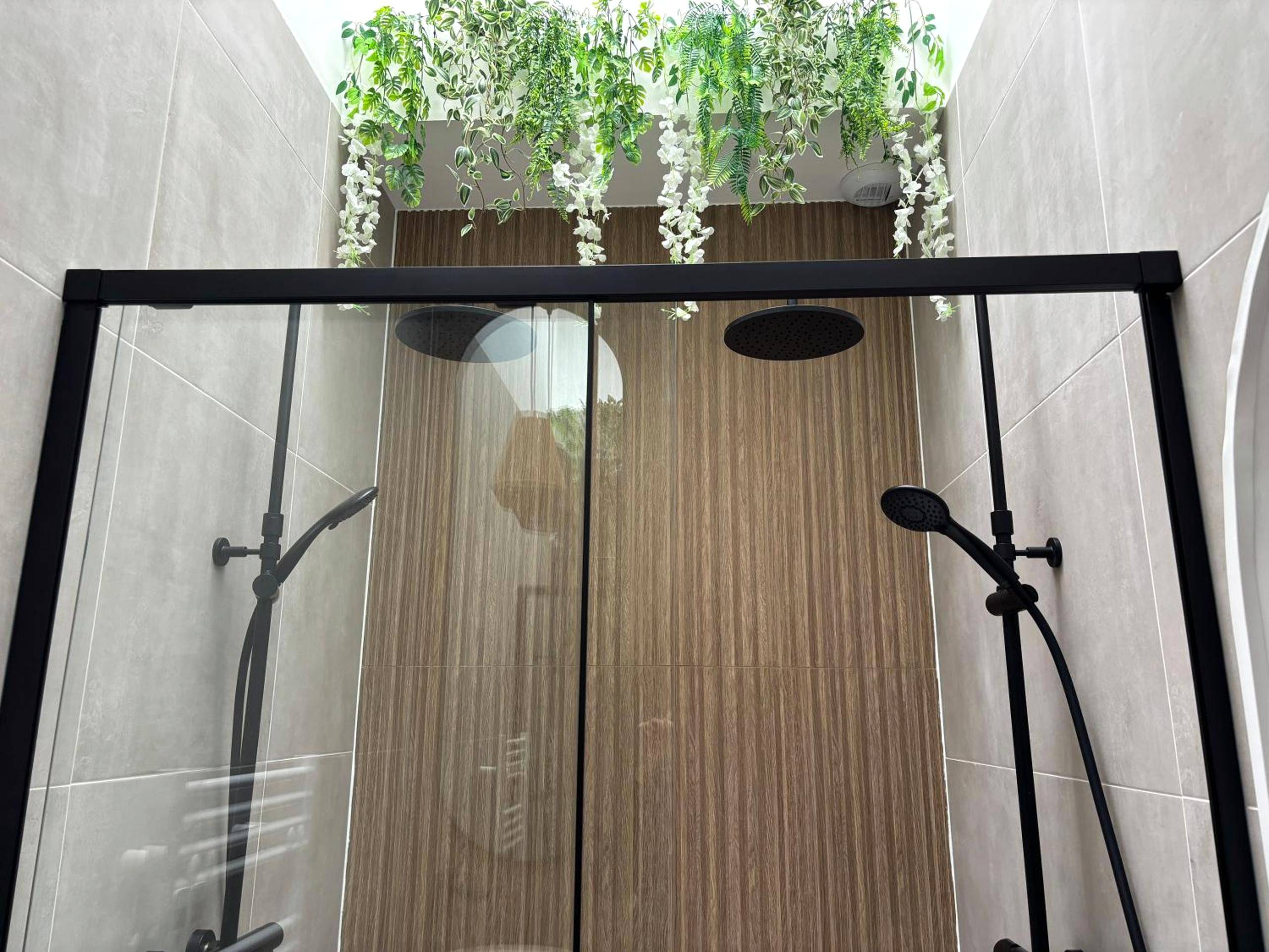 Photo du logement - Suite Banjar - Luxe,Balnéo & Sauna - Saint - Aubin - d'Aubigné