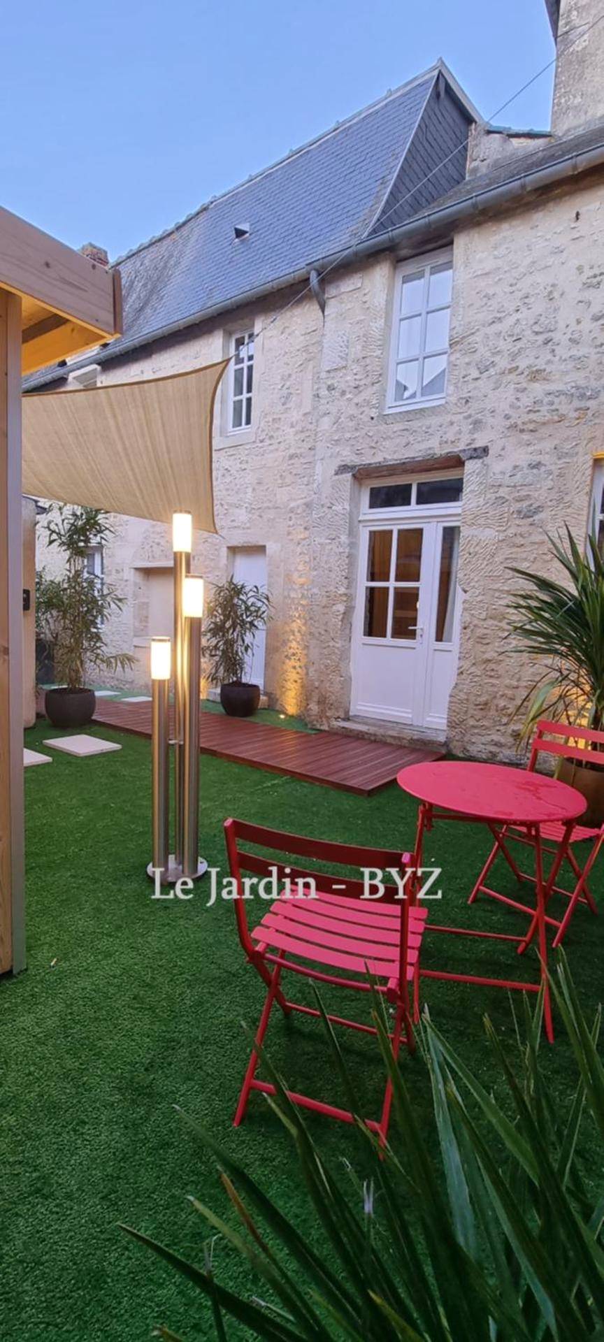 Photo du logement - Bayeuzen Le Jardin - Nuit Romantique et Spa Privatif Bayeux