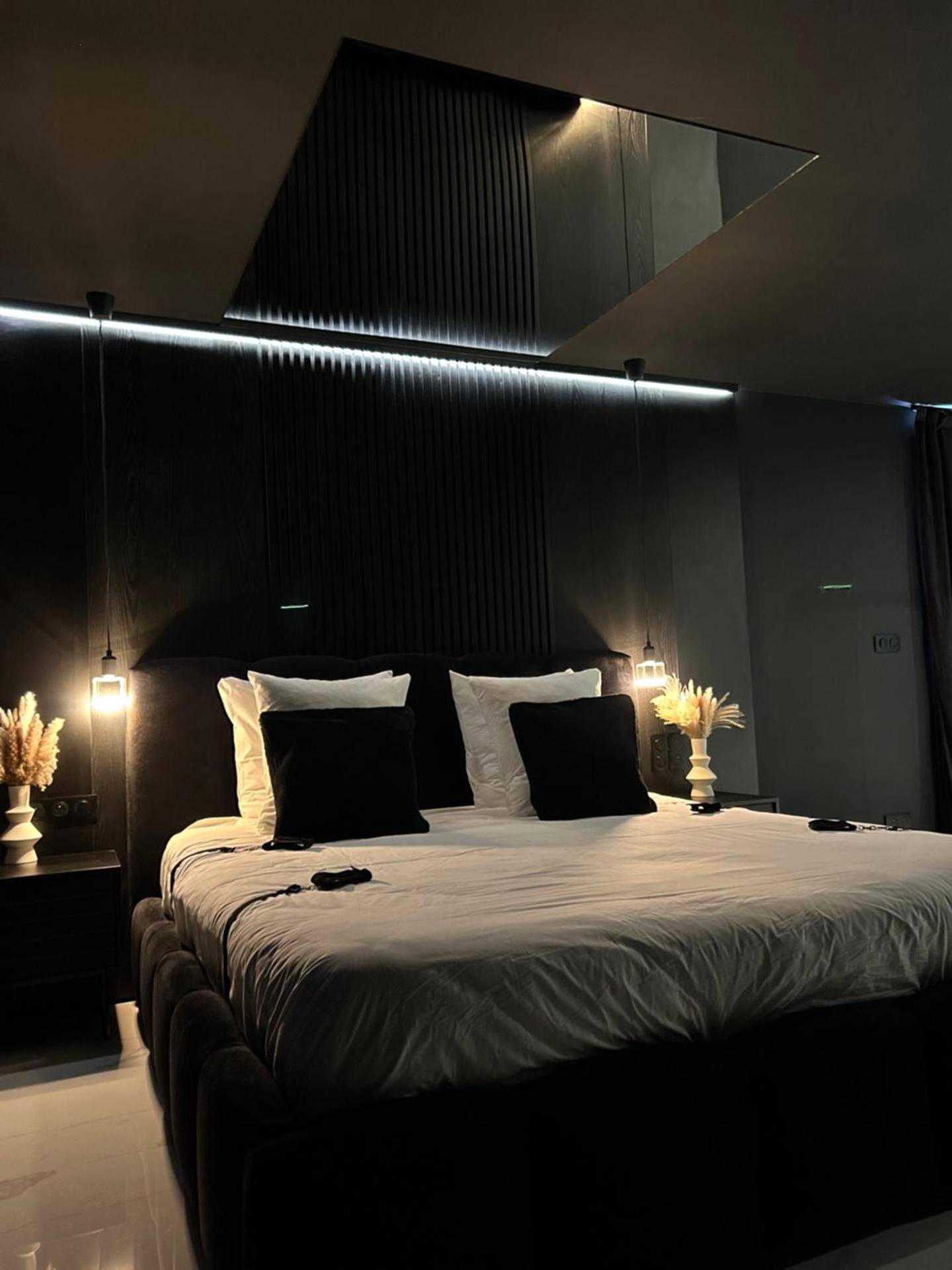 Photo du logement - BDSM TANTRA Love Room Salon - de - Provence