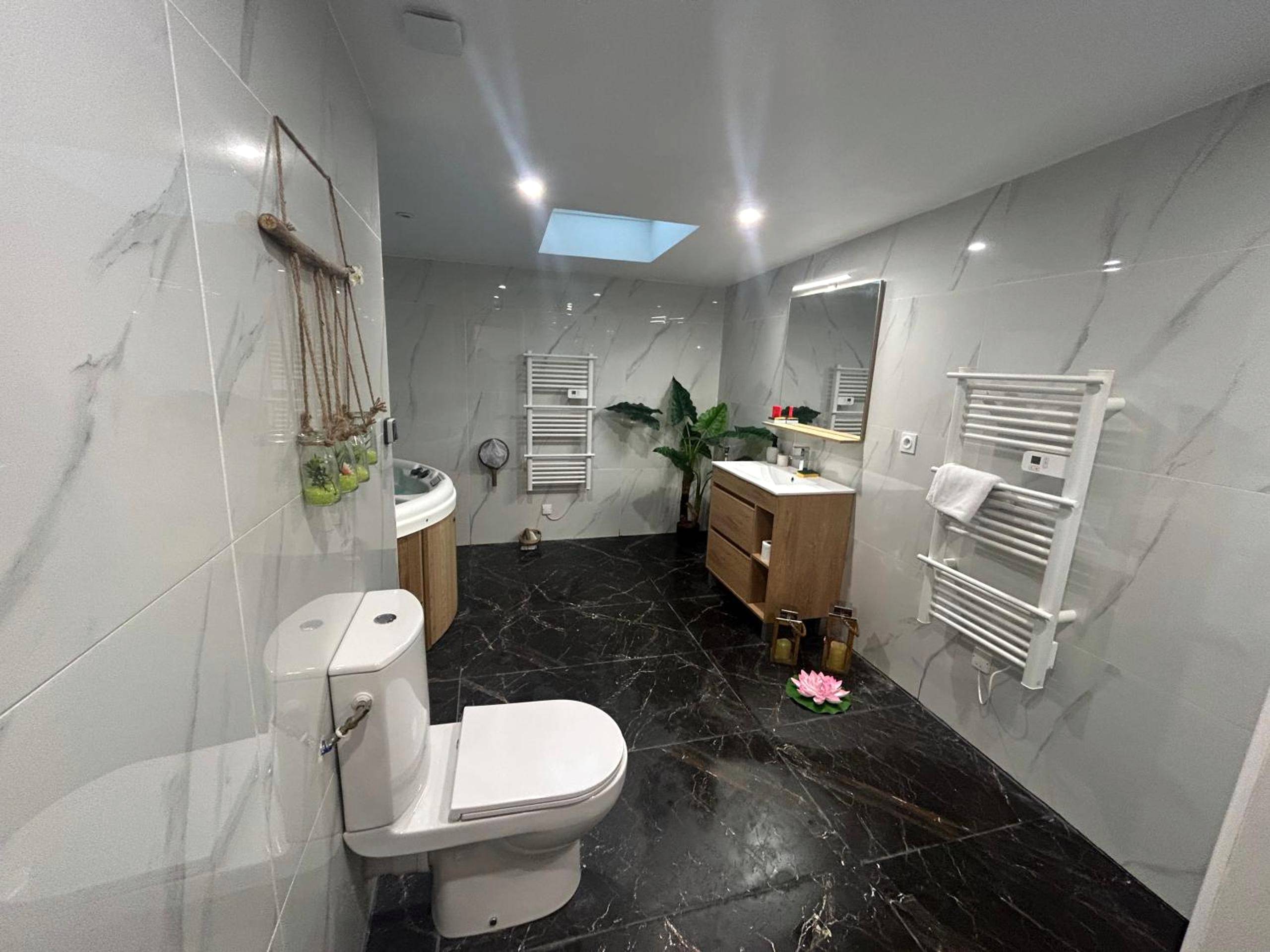 Photo du logement - Bel appart stylé avec jacuzzi - Sedan