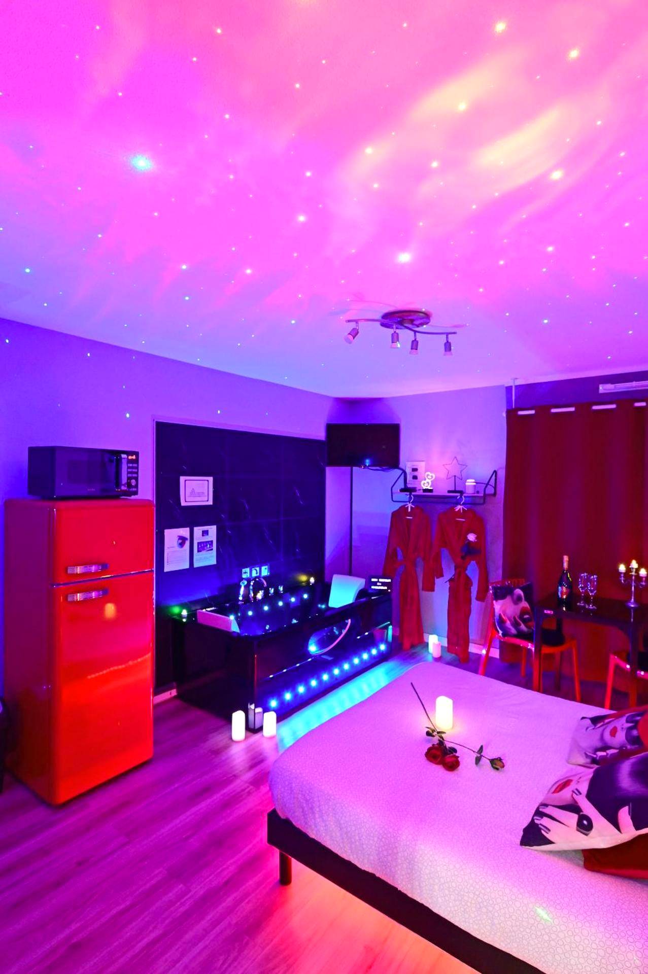 Photo du logement - Grand Studio BISCARROSSE PLAGE Une nuit A 2 avec Sauna Luxe, Balnéo, Océan rien que pour vous