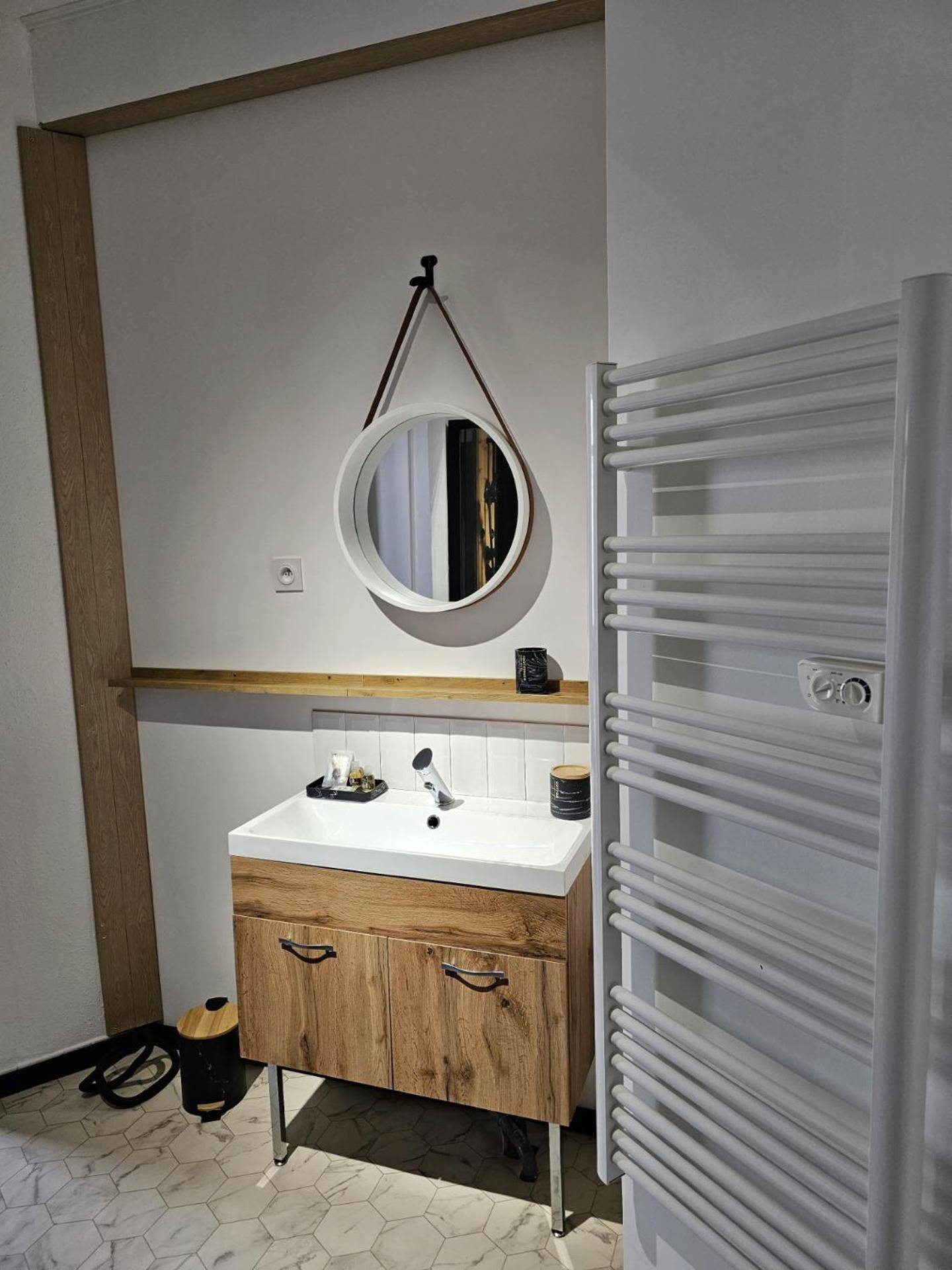 Photo du logement - BLACK BOX CINEMA appartement avec balnéo