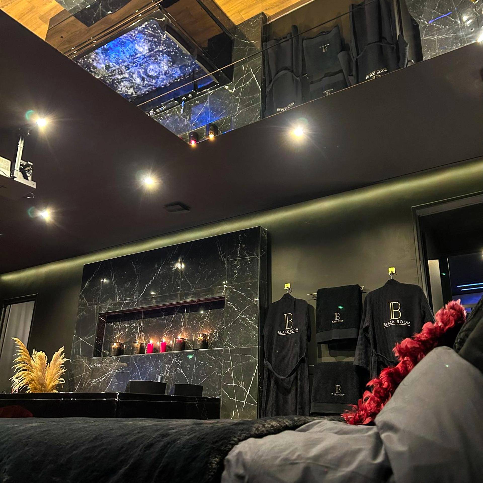 Photo du logement - BlackRoom Suite de Luxe 50 Nuances de grey