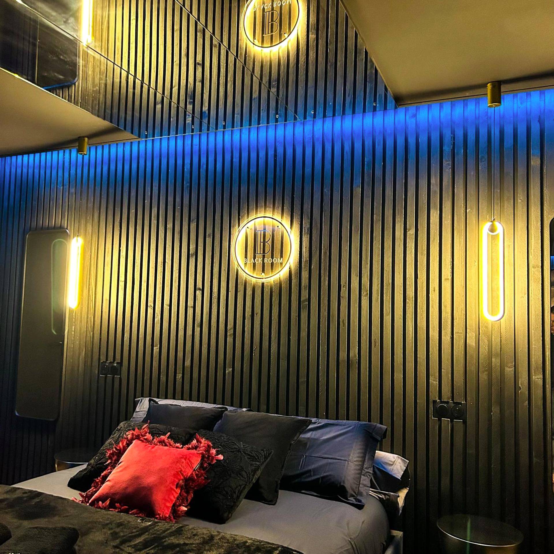 Photo du logement - BlackRoom Suite de Luxe 50 Nuances de grey