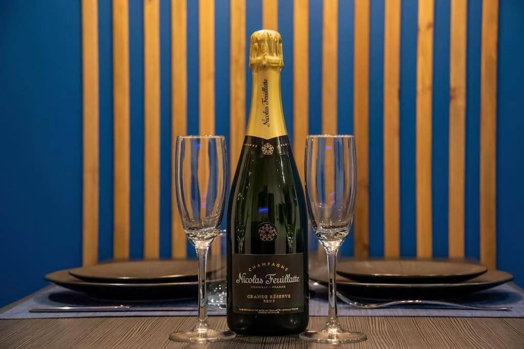 Photo du logement - BLUE NIGHT - Jacuzzi - Bord de Seine