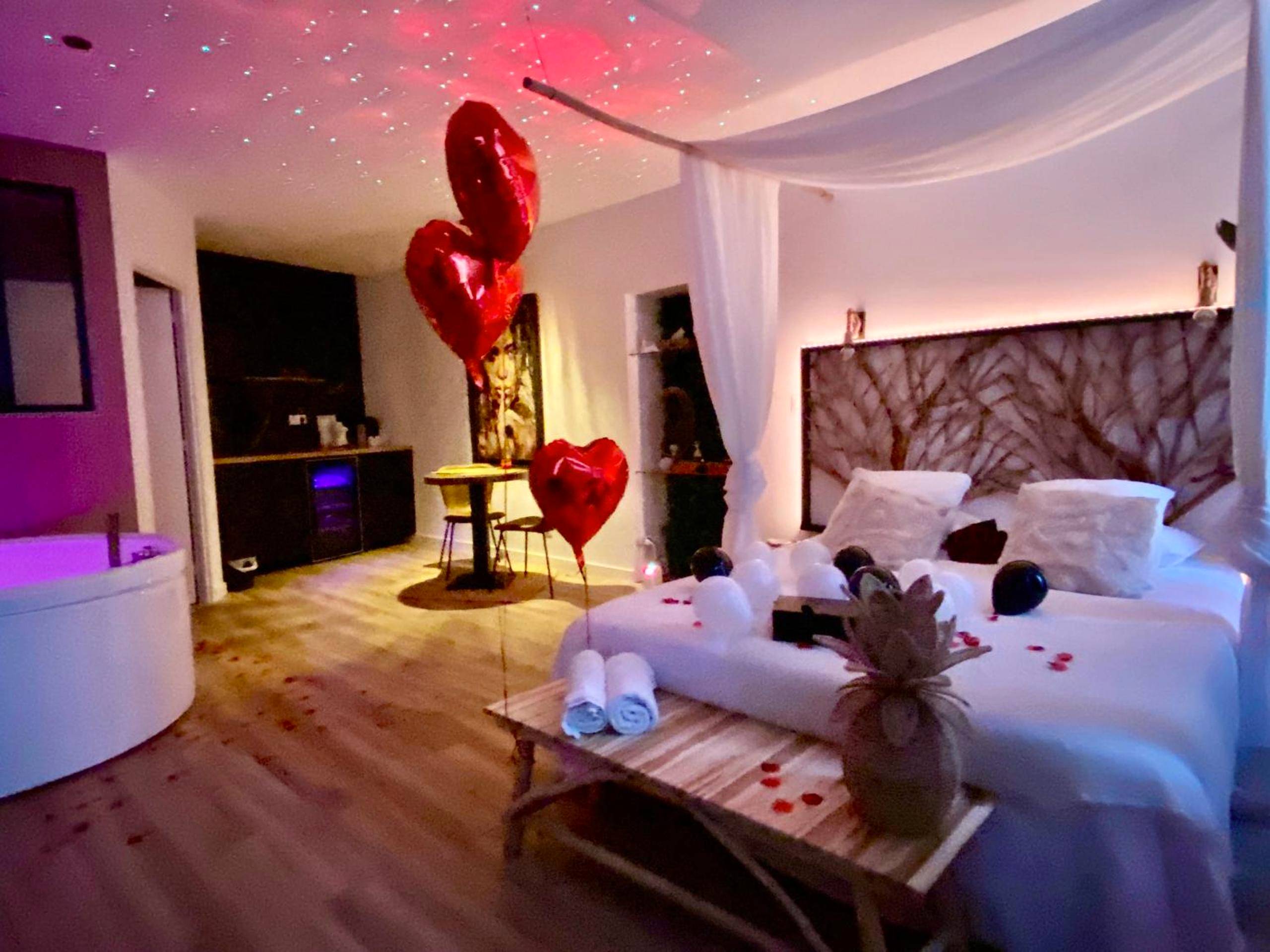 Photo du logement - Le Bohème Spa, loveroom à Sète - Sète