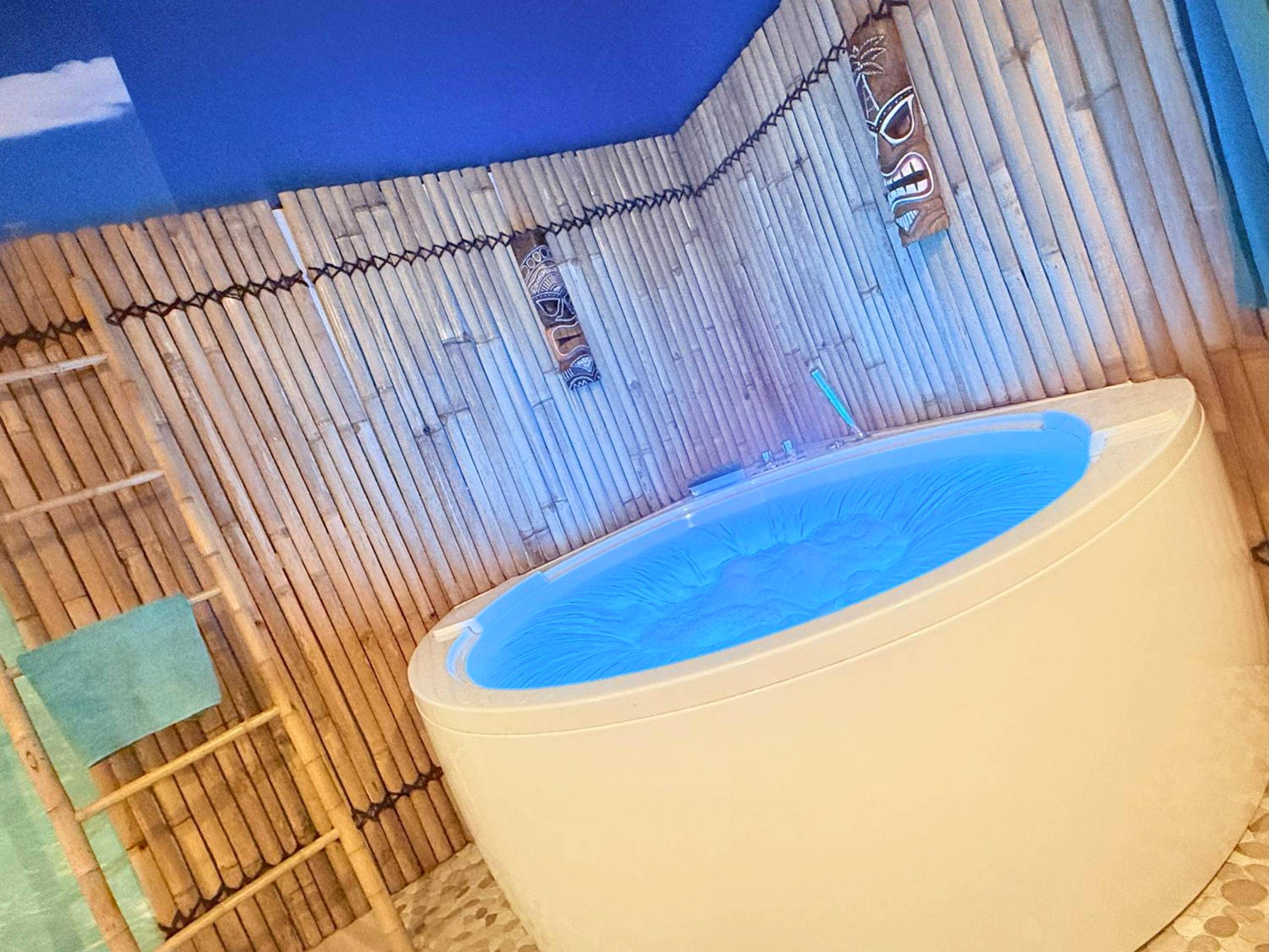Photo du logement - BORA - BORA SUITE - Jacuzzi - Centre by Narbana