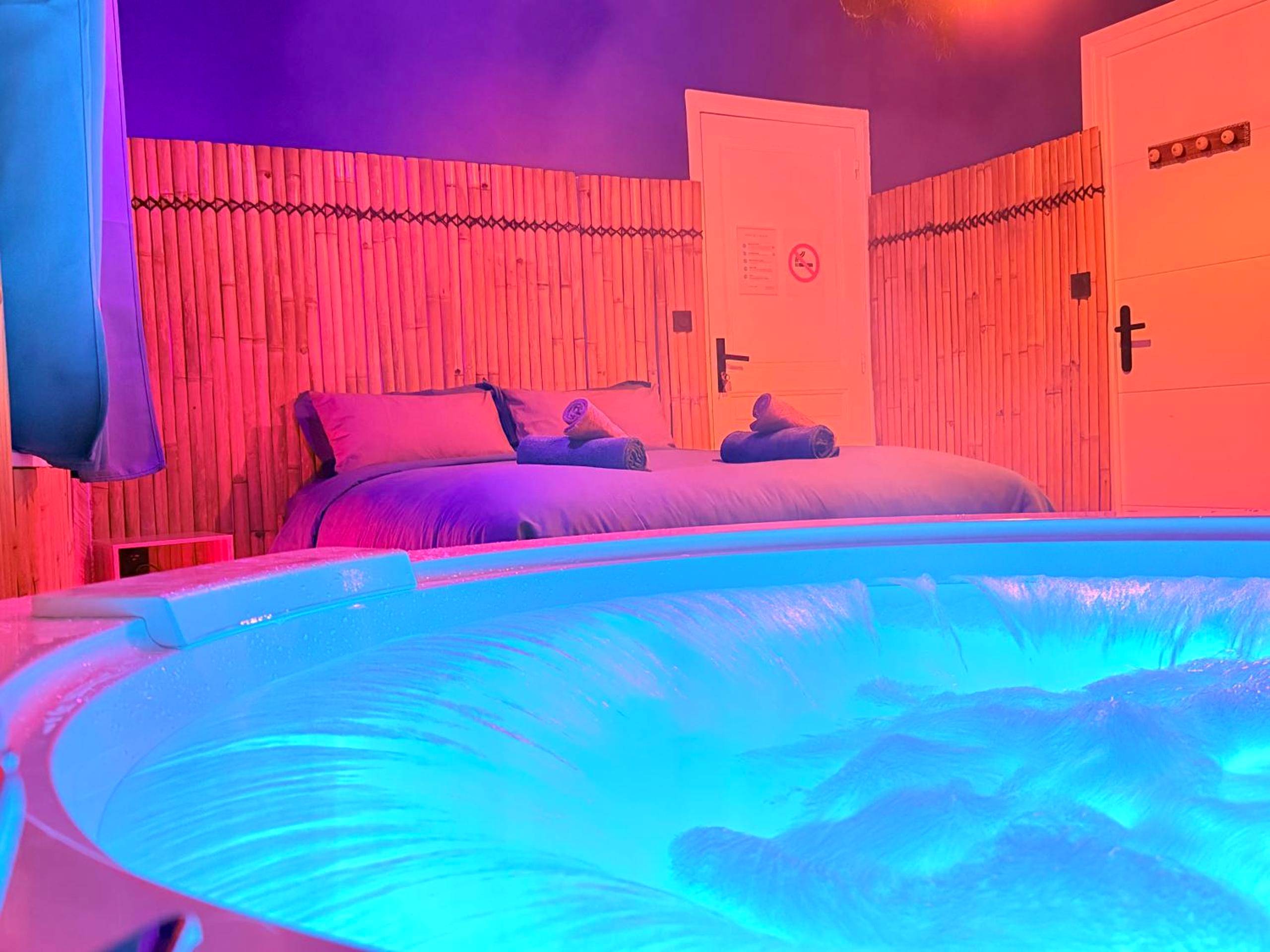 Photo du logement - BORA - BORA SUITE - Jacuzzi - Centre by Narbana