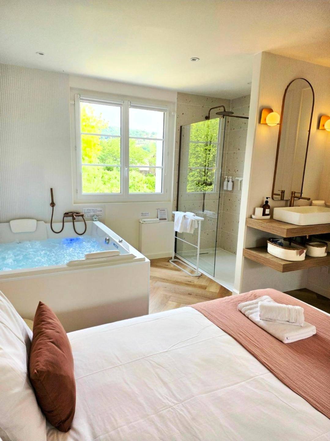 Photo du logement - Le Boudoir d'Elba - Balneotherapie & terrasse - Meyssac