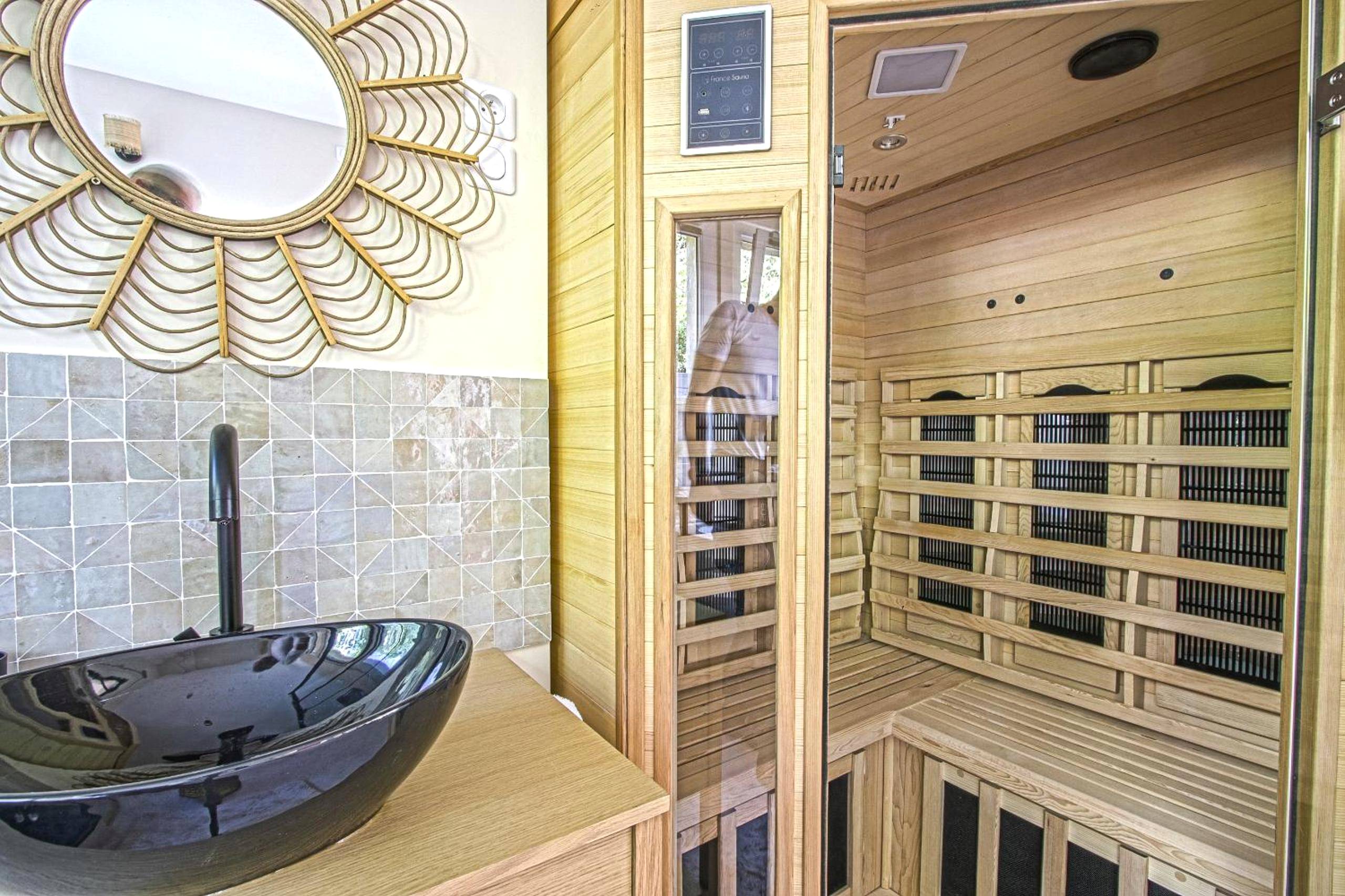 Photo du logement - Le Boudoir de Fanny - Sauna/Balnéo/ciné/Hamacs